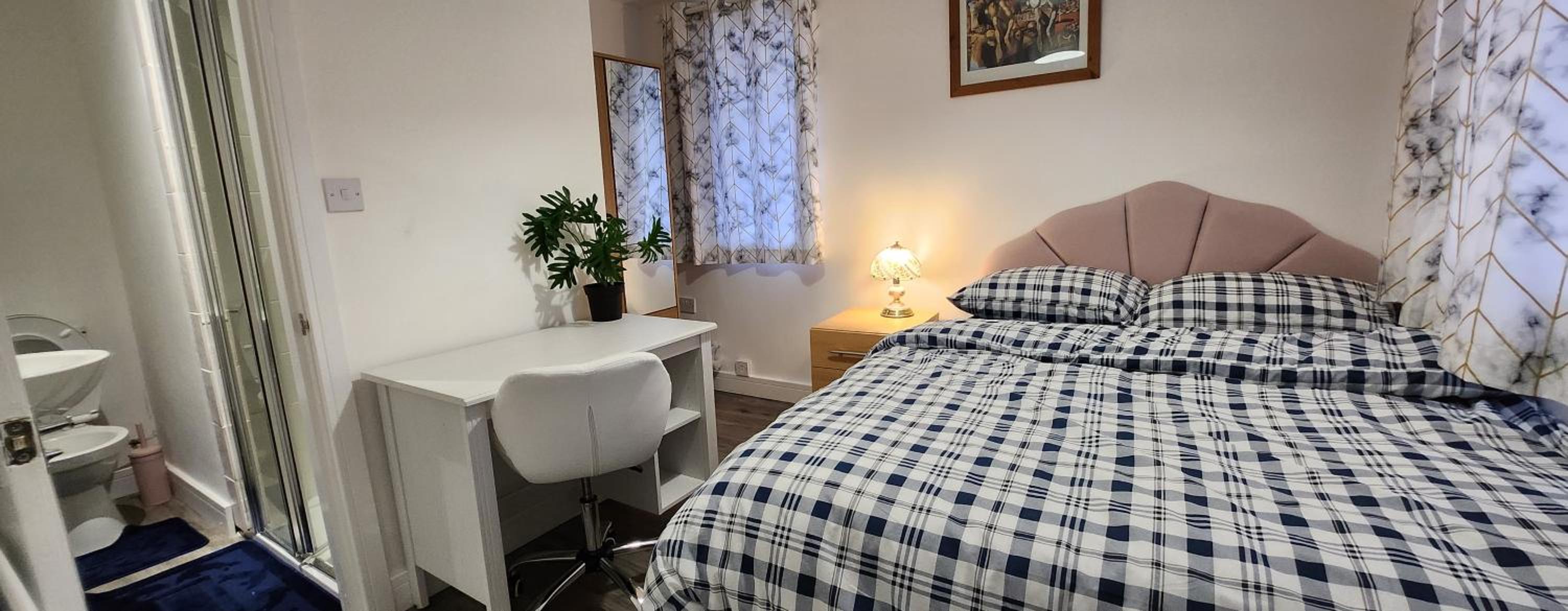 Economy Double Room photo 3