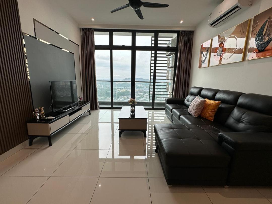 Apartment with Balcony photo 3