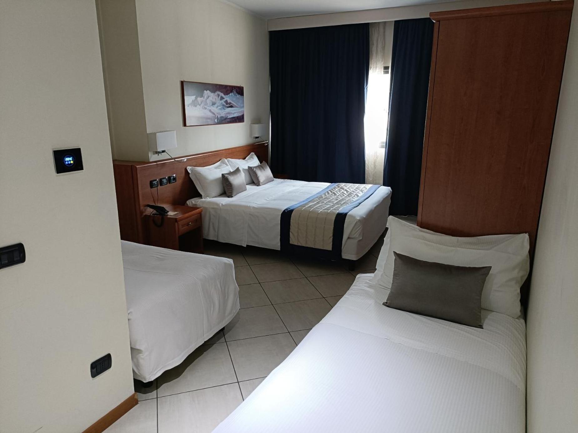 Quadruple Room - Photo 5