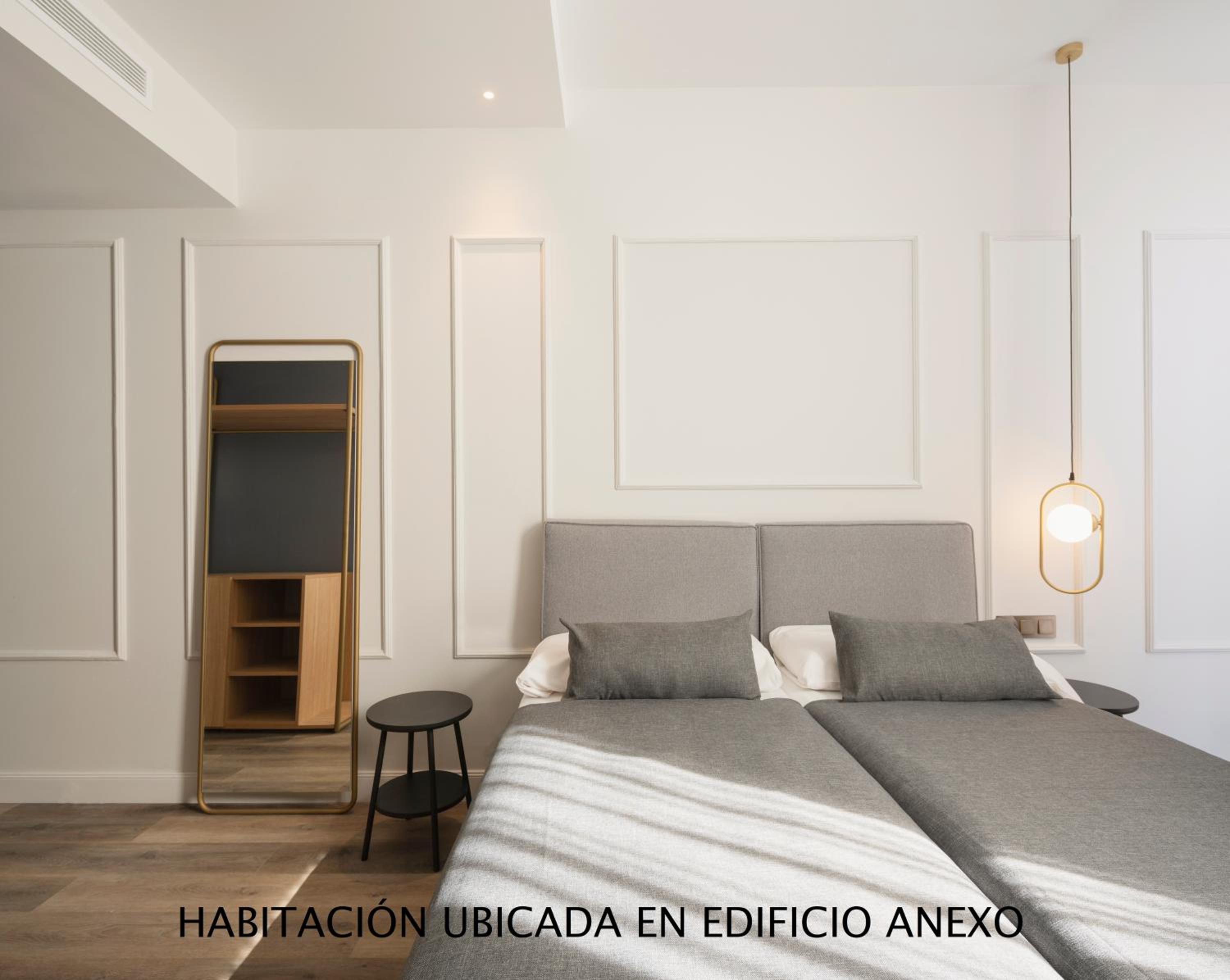 Petit Conqueridor Double Room - Photo 8