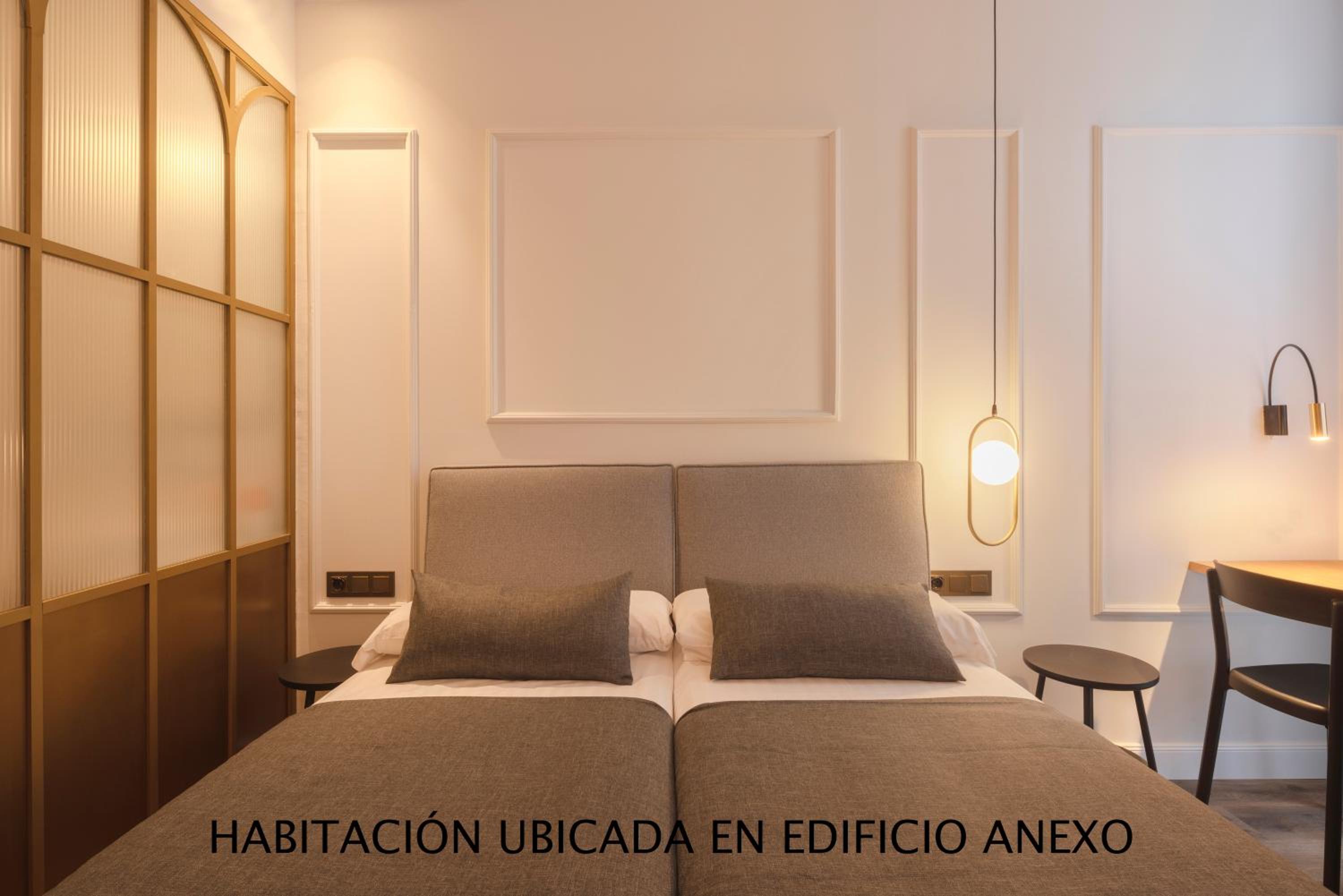 Petit Conqueridor Double Room - Photo 9