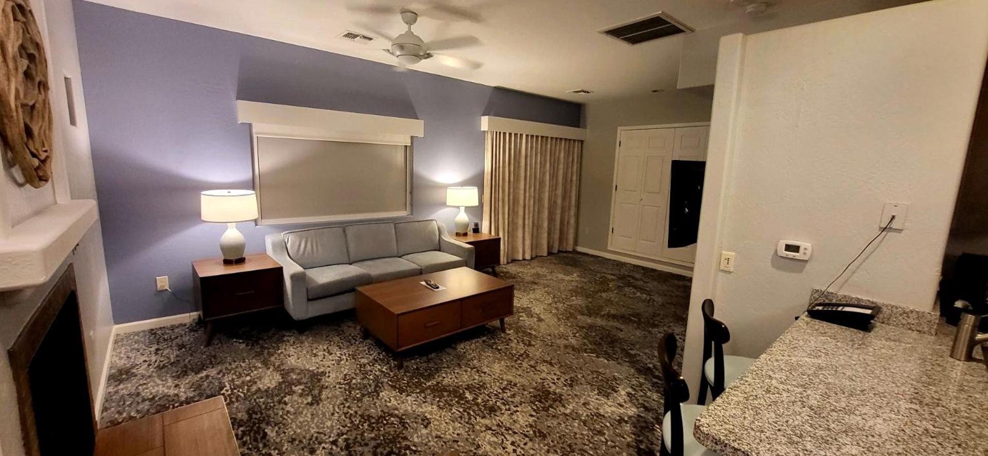 Studio with Murphy Bed (2 Adults)