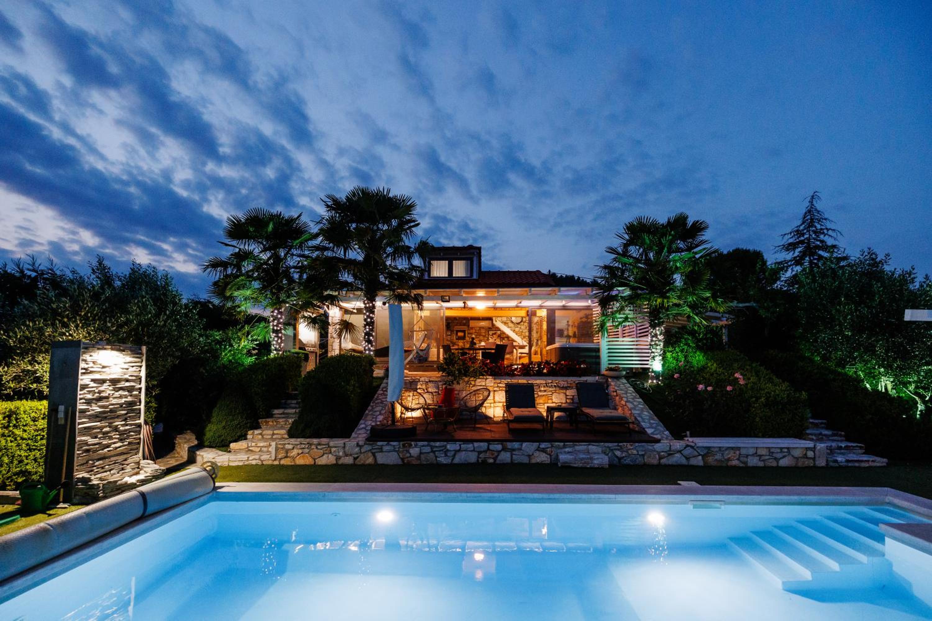 Three-Bedroom Villa photo 2