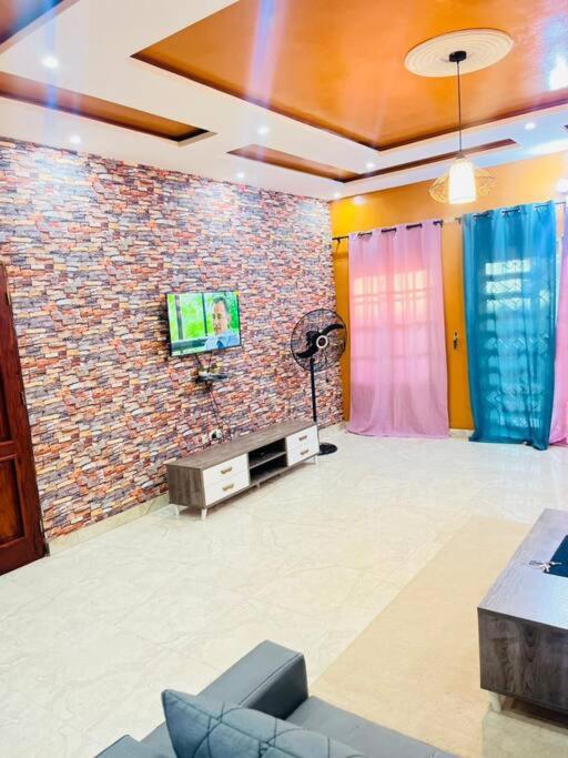 Three-Bedroom Villa photo 3