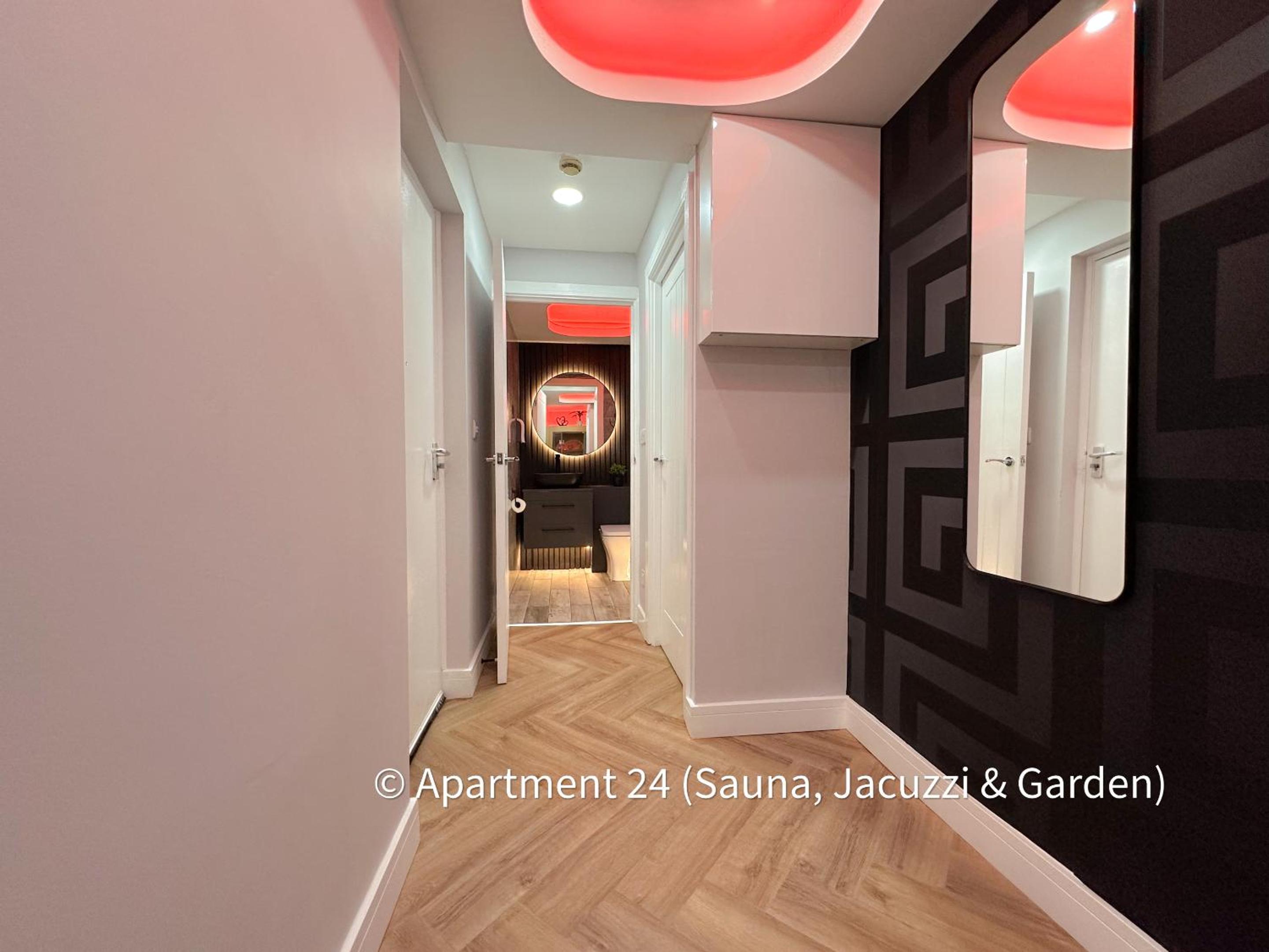 One-Bedroom Apartment - Photo 41