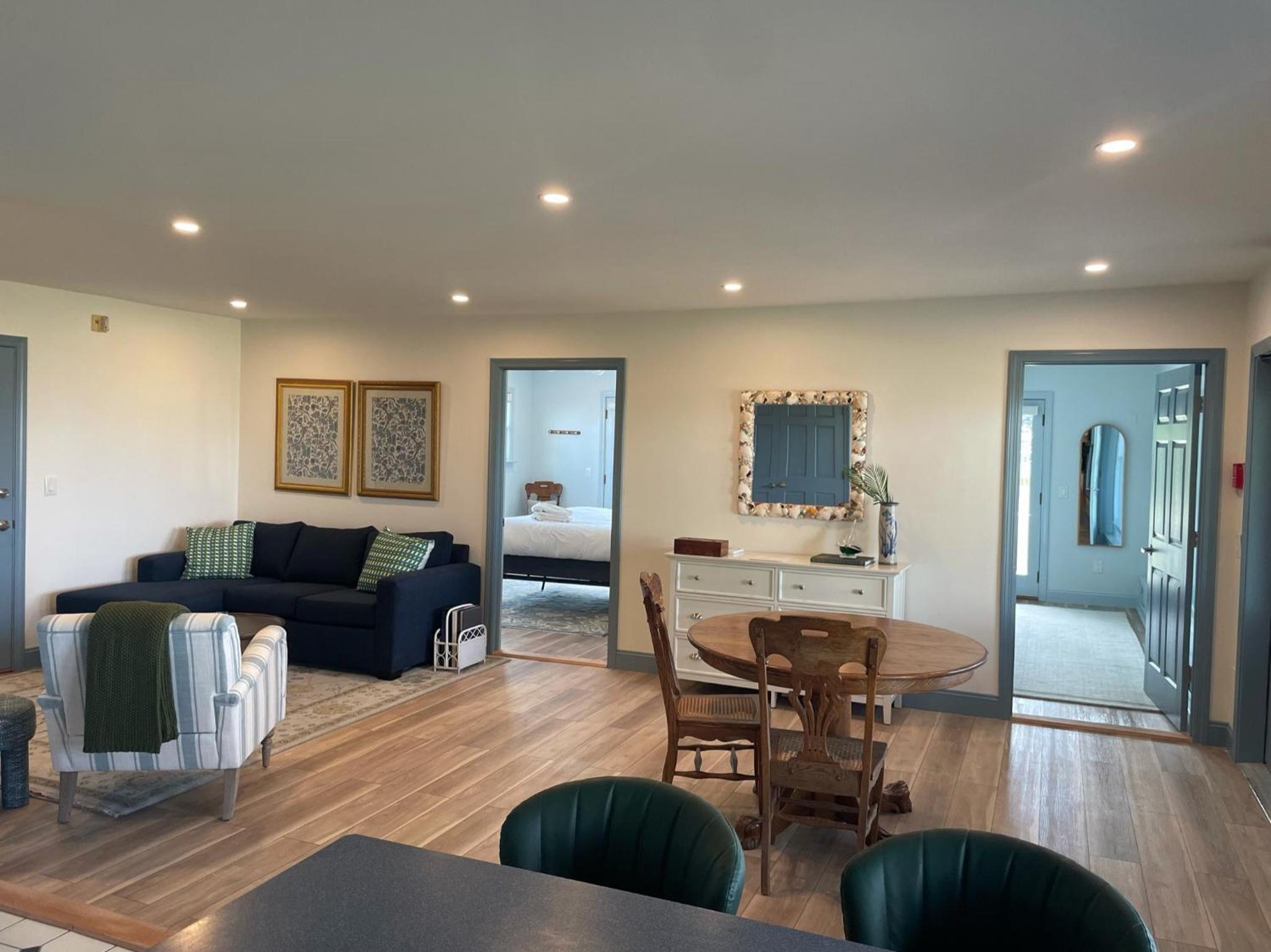Suite with Balcony - Photo 1