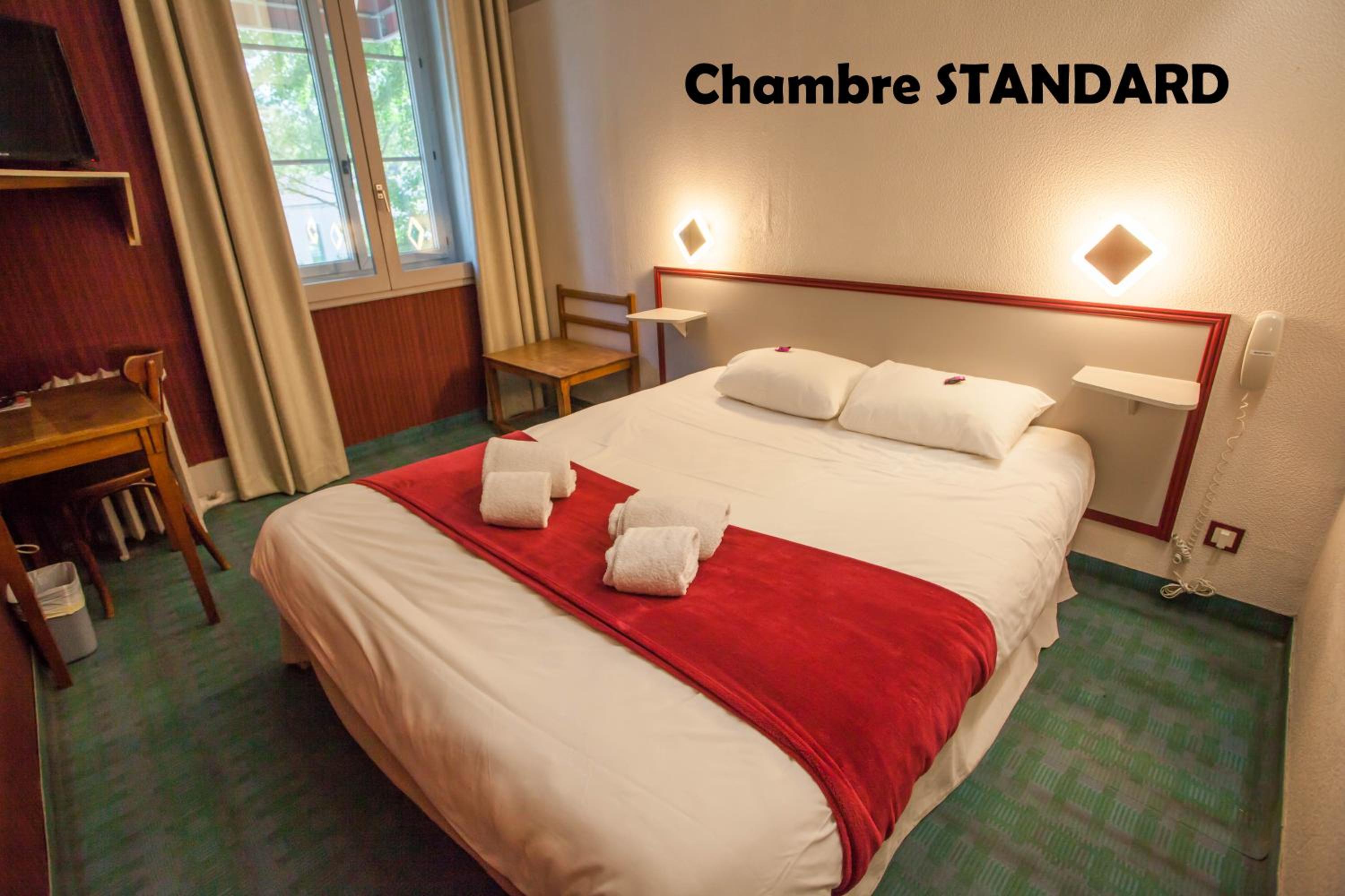 Standard Double Room - Photo 3