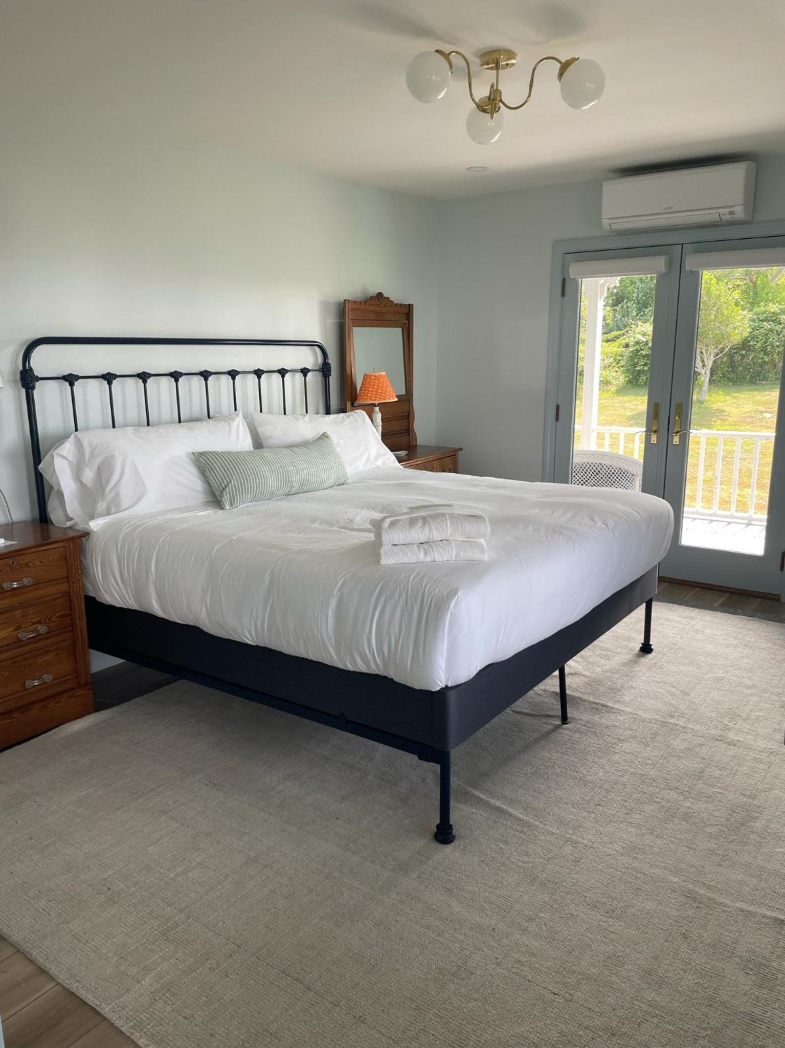 Suite with Balcony - Photo 10