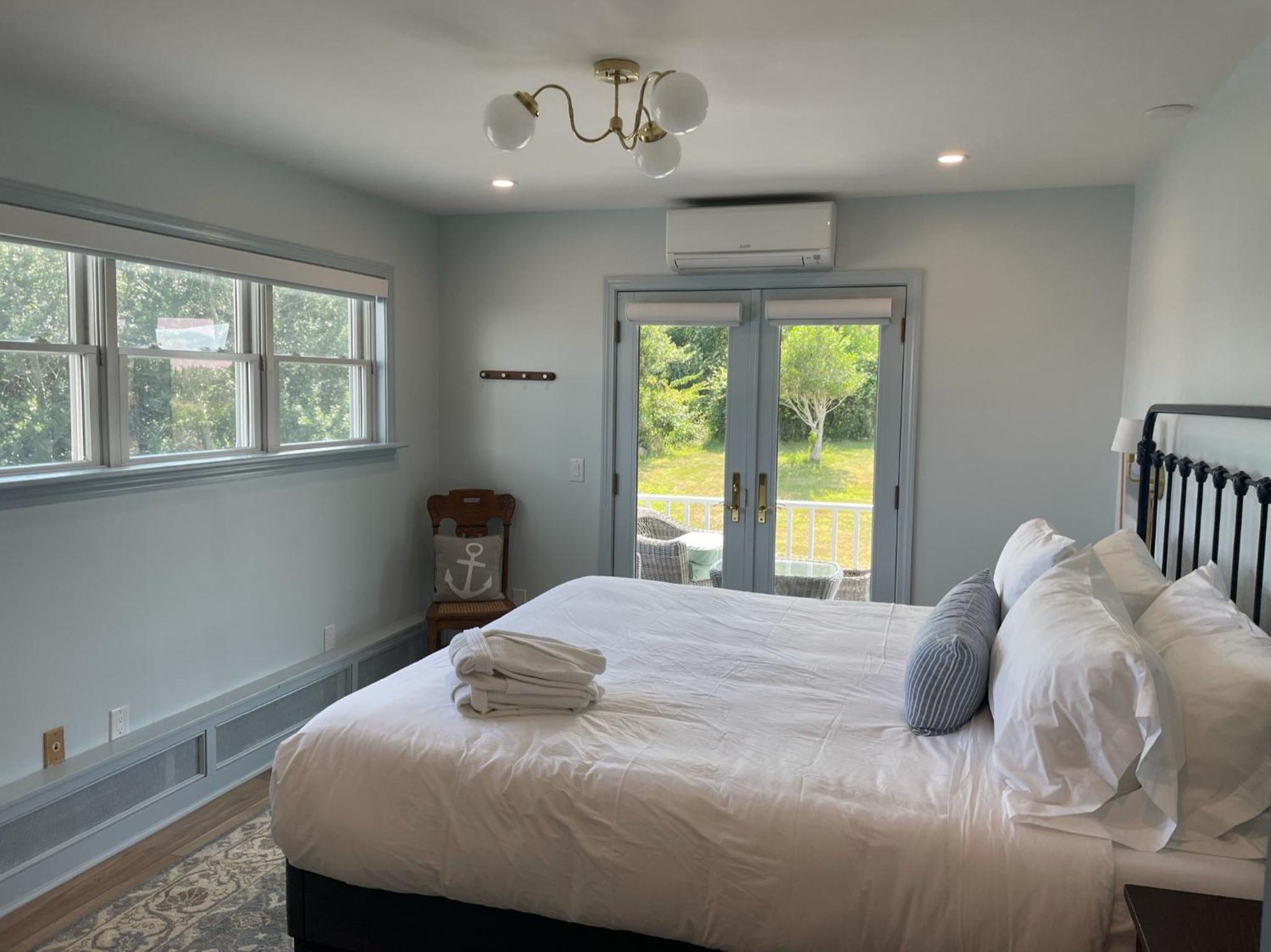 Suite with Balcony - Photo 3