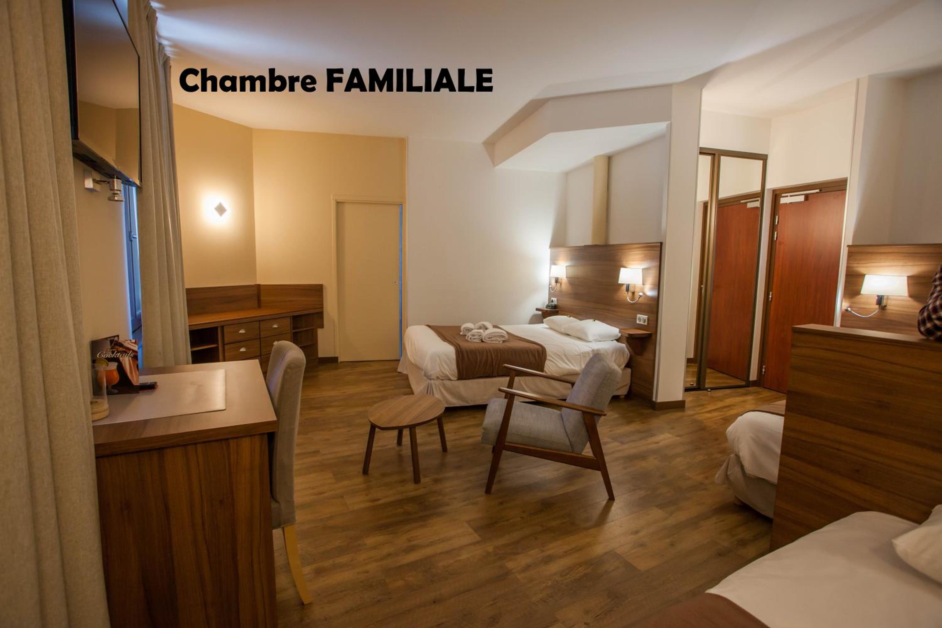 Family Room - Photo 2