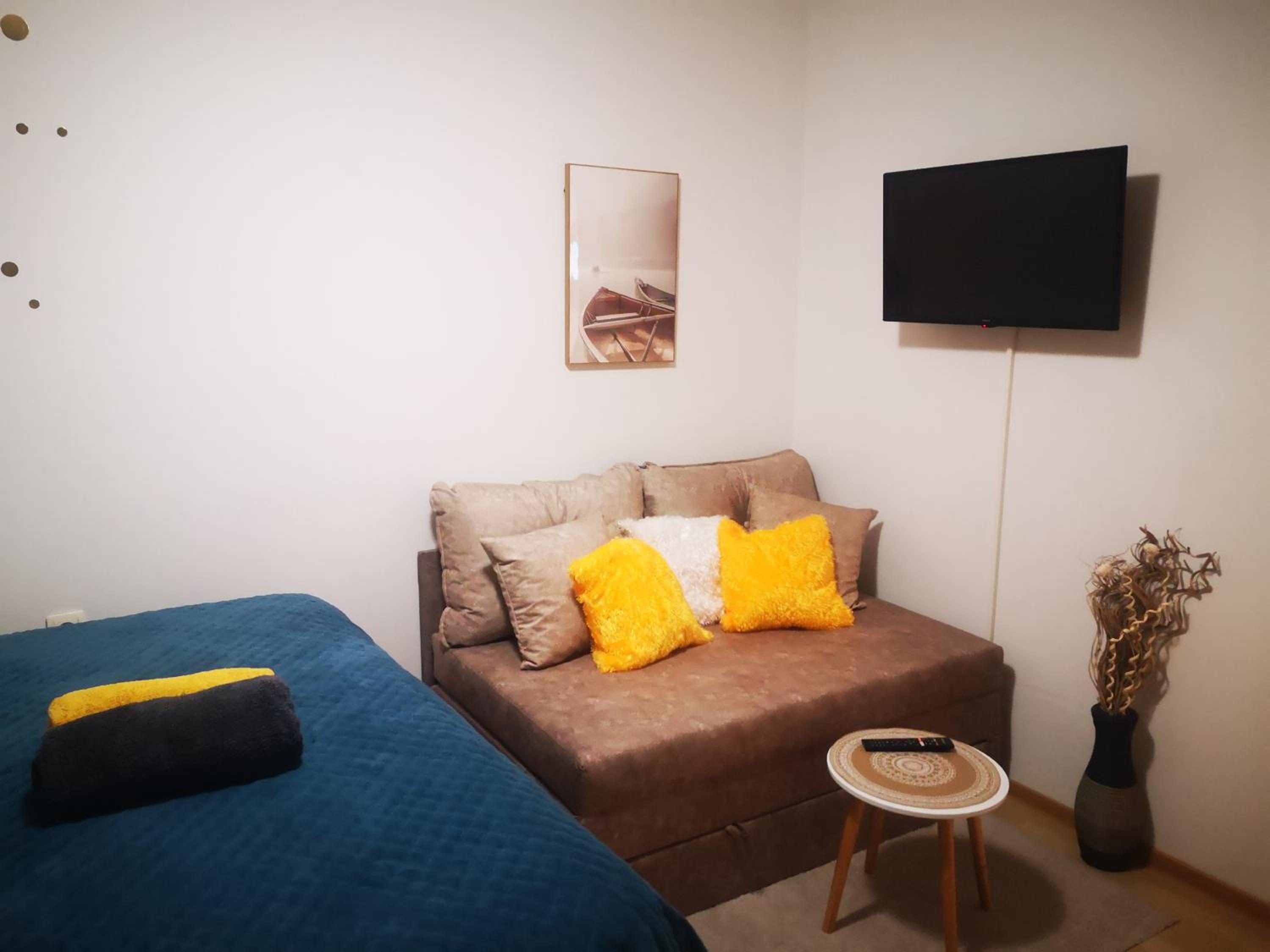 One-Bedroom Apartment - Photo 23
