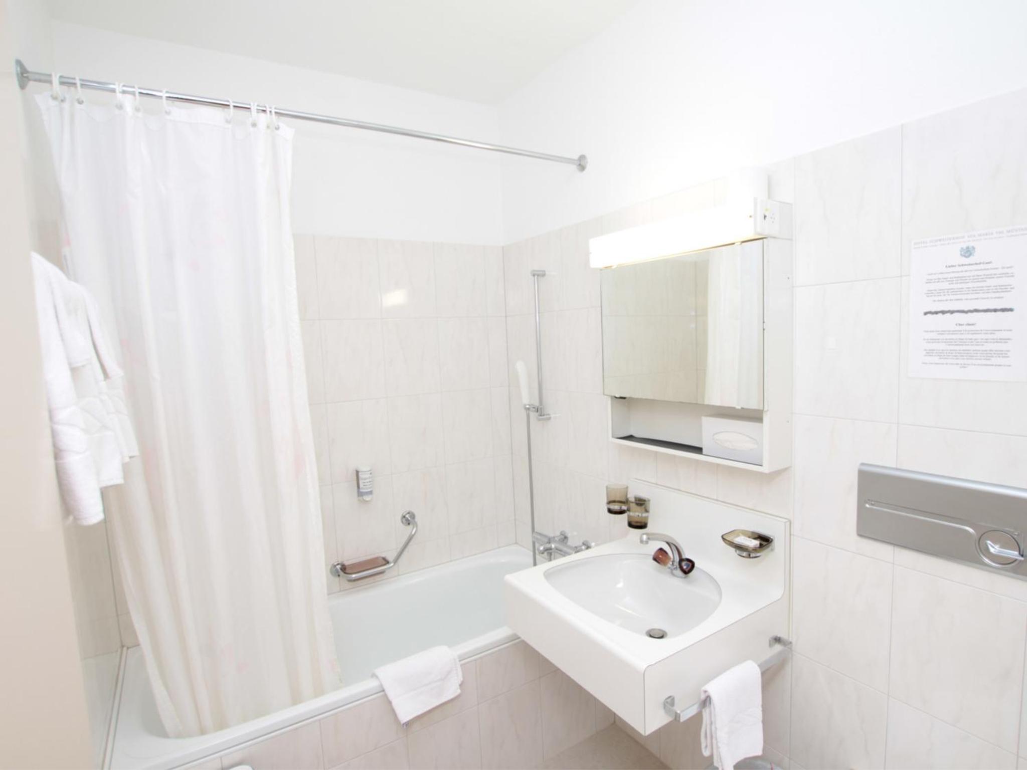 Double Room - Photo 9