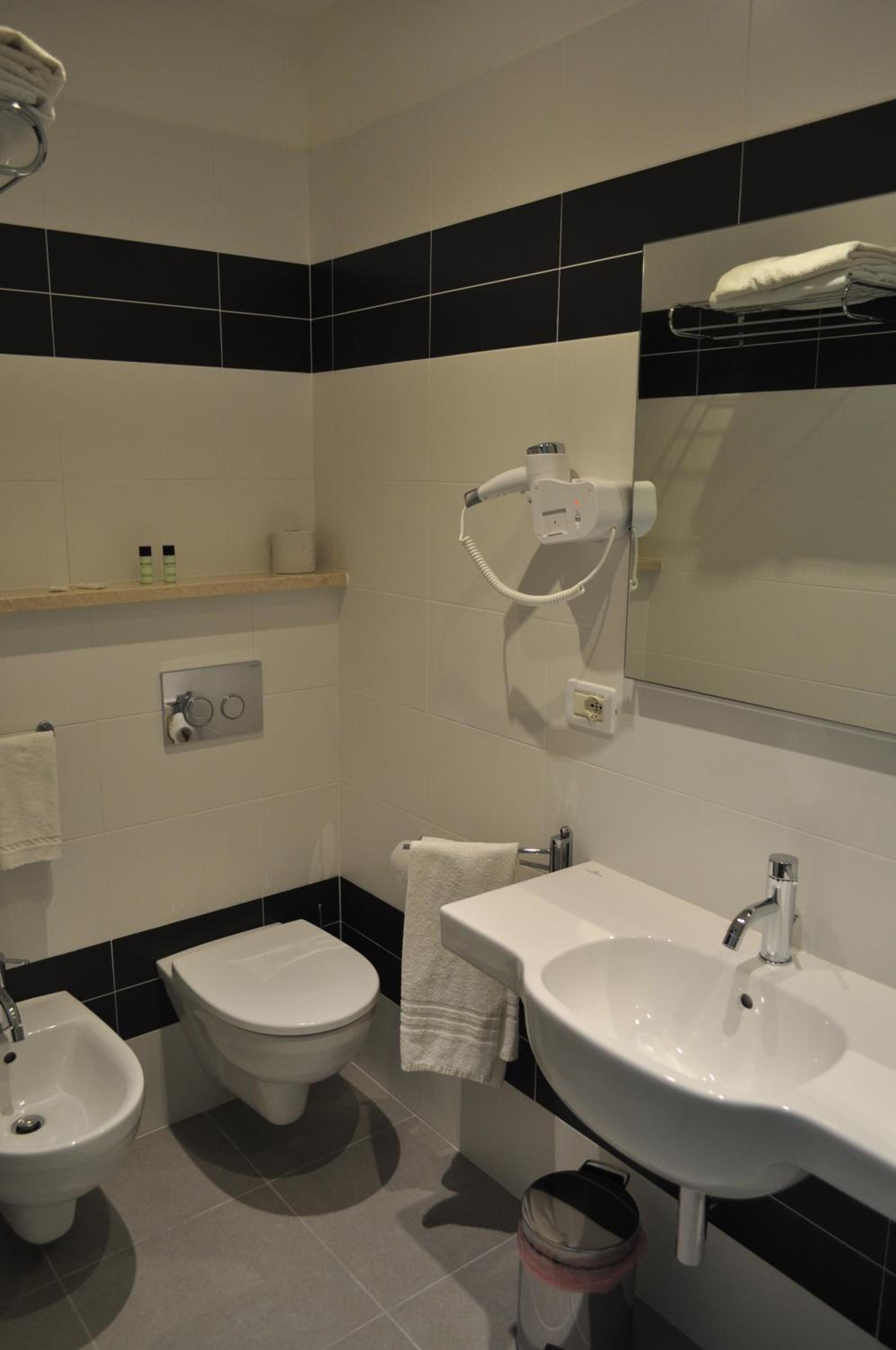 Small Double Room photo 3