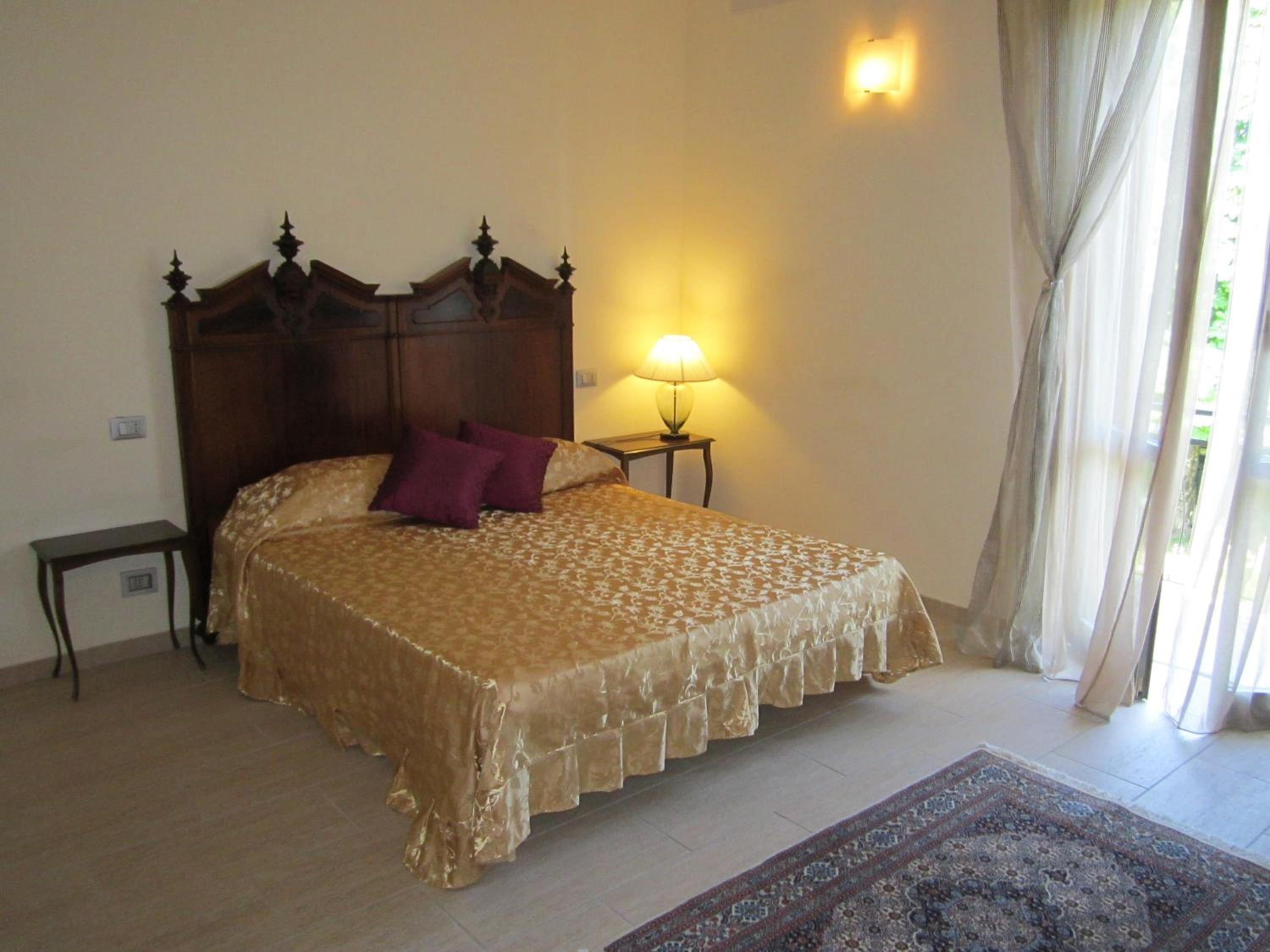 Double Room with Private External Bathroom photo 1
