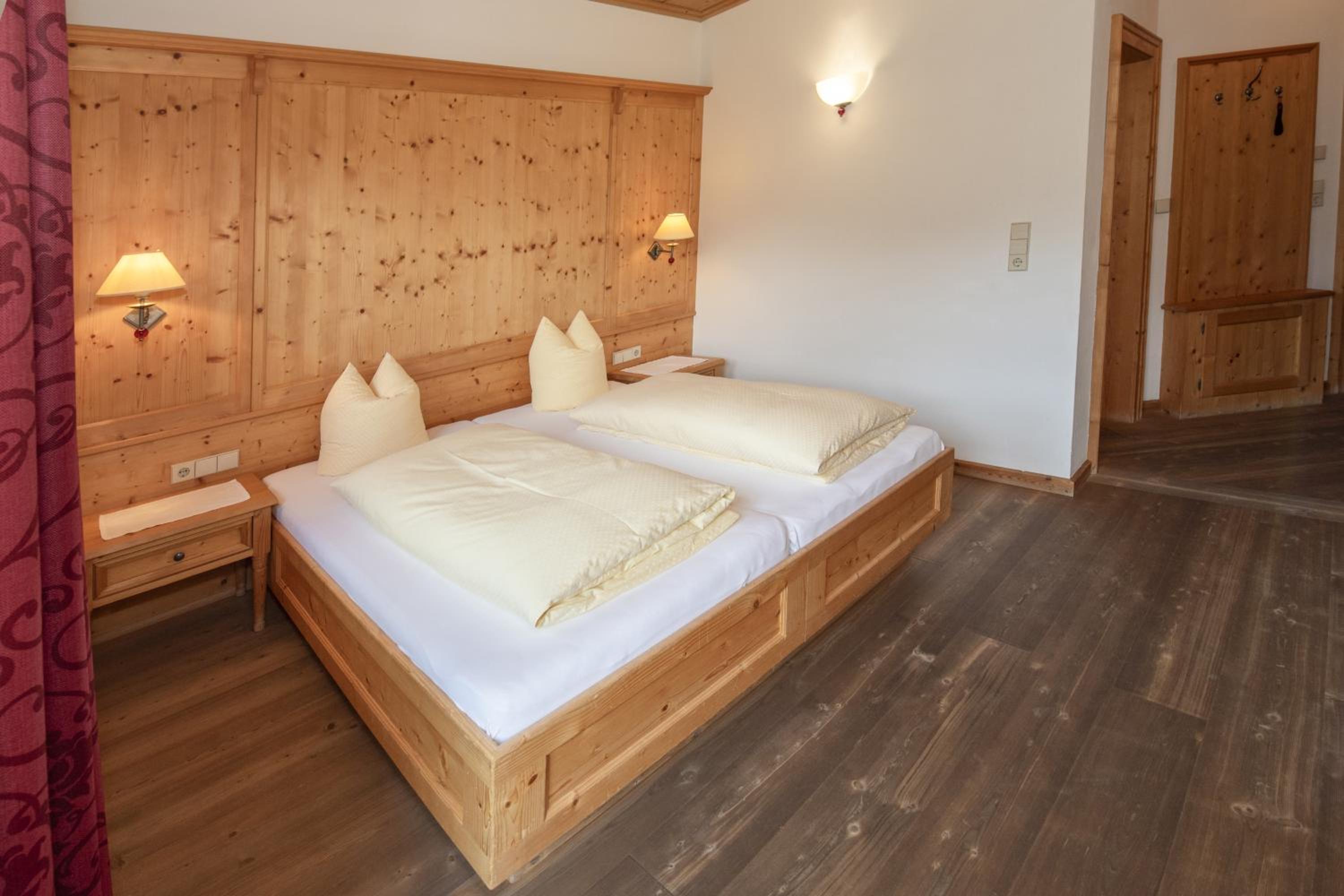 Double Room with Balcony photo 3