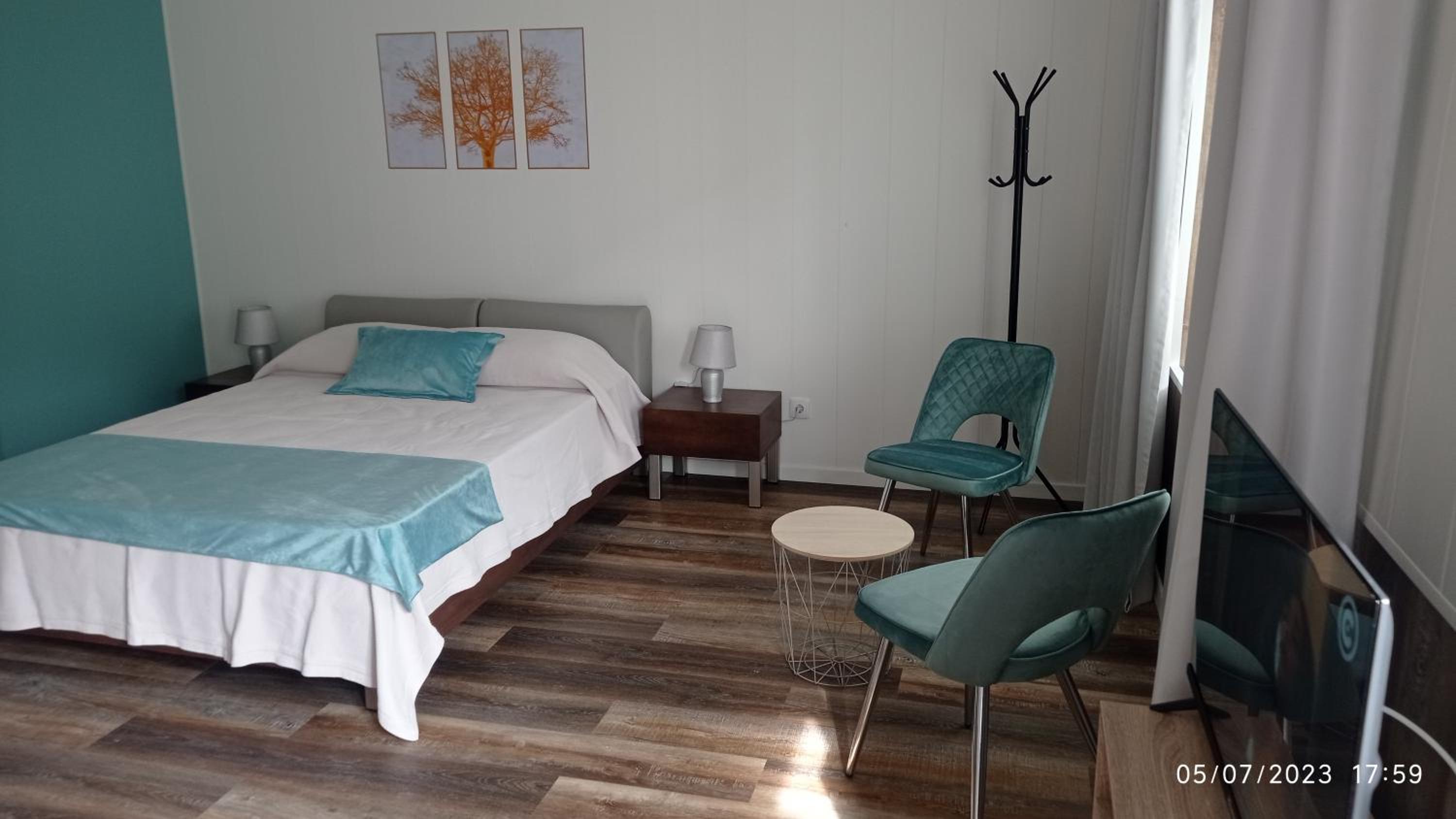 One-Bedroom Apartment - Photo 8