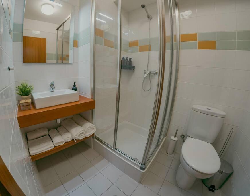 Two-Bedroom Apartment photo 2