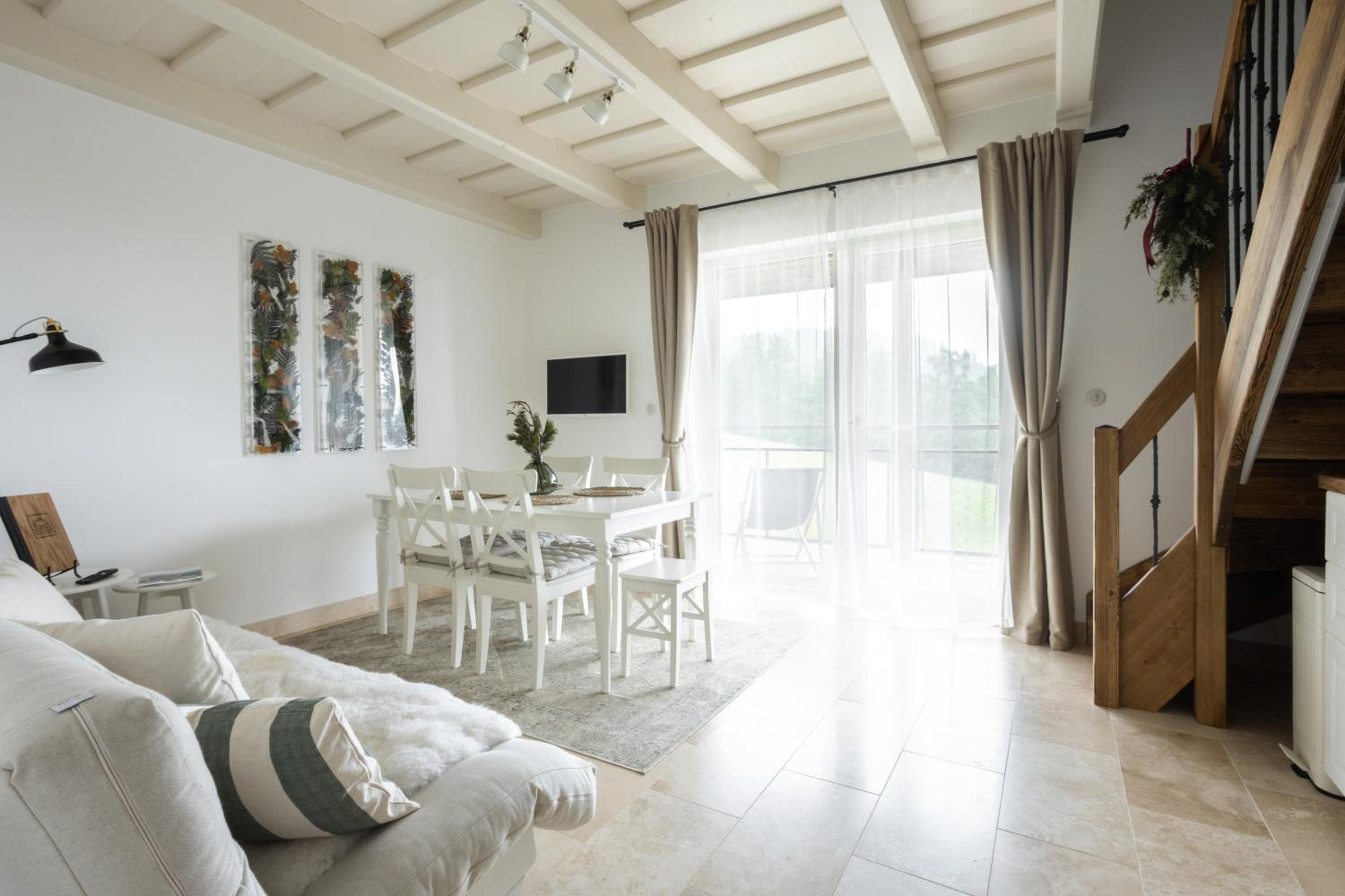 Suite with Mountain View photo 2