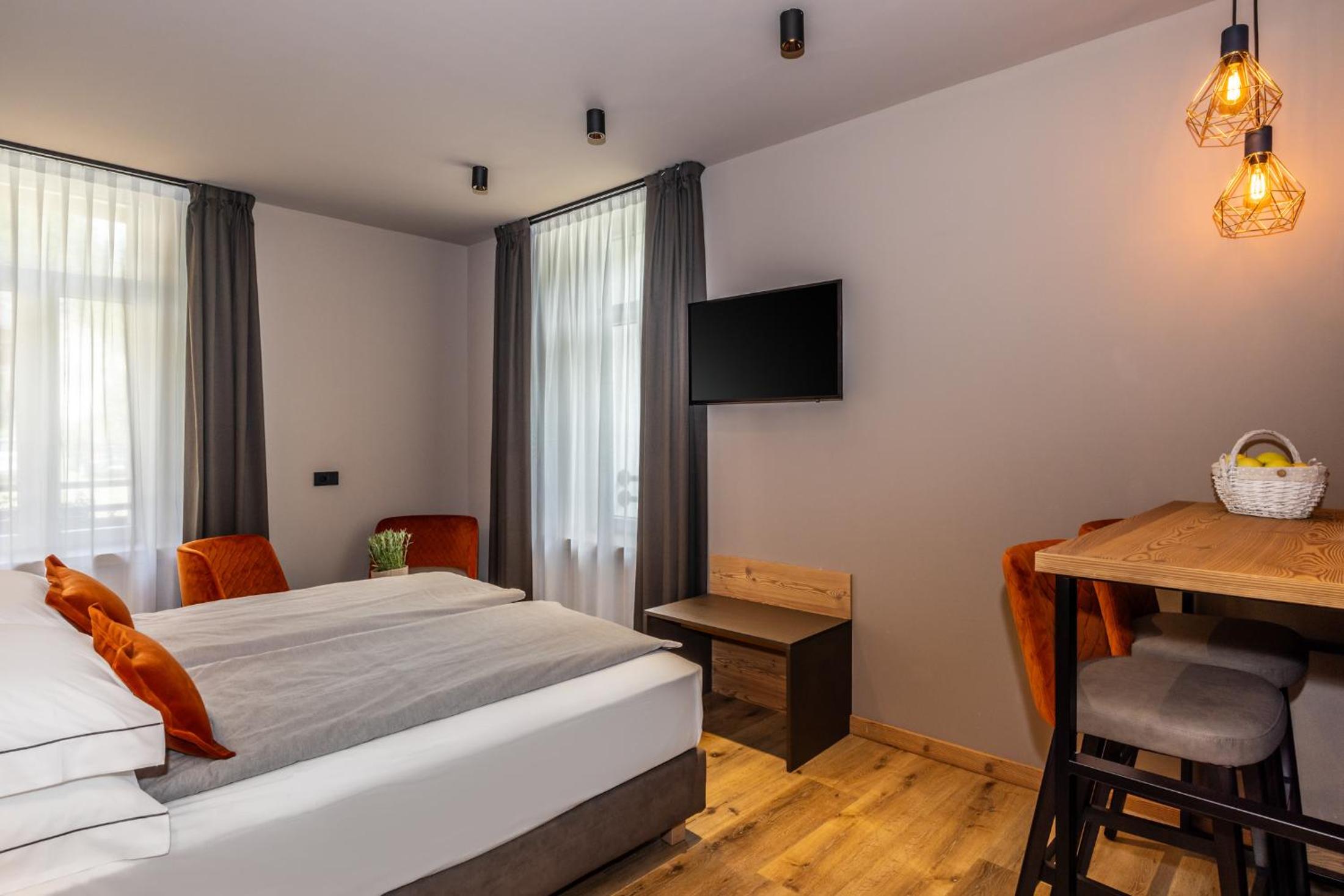 Junior Suite with Sauna - Photo 13