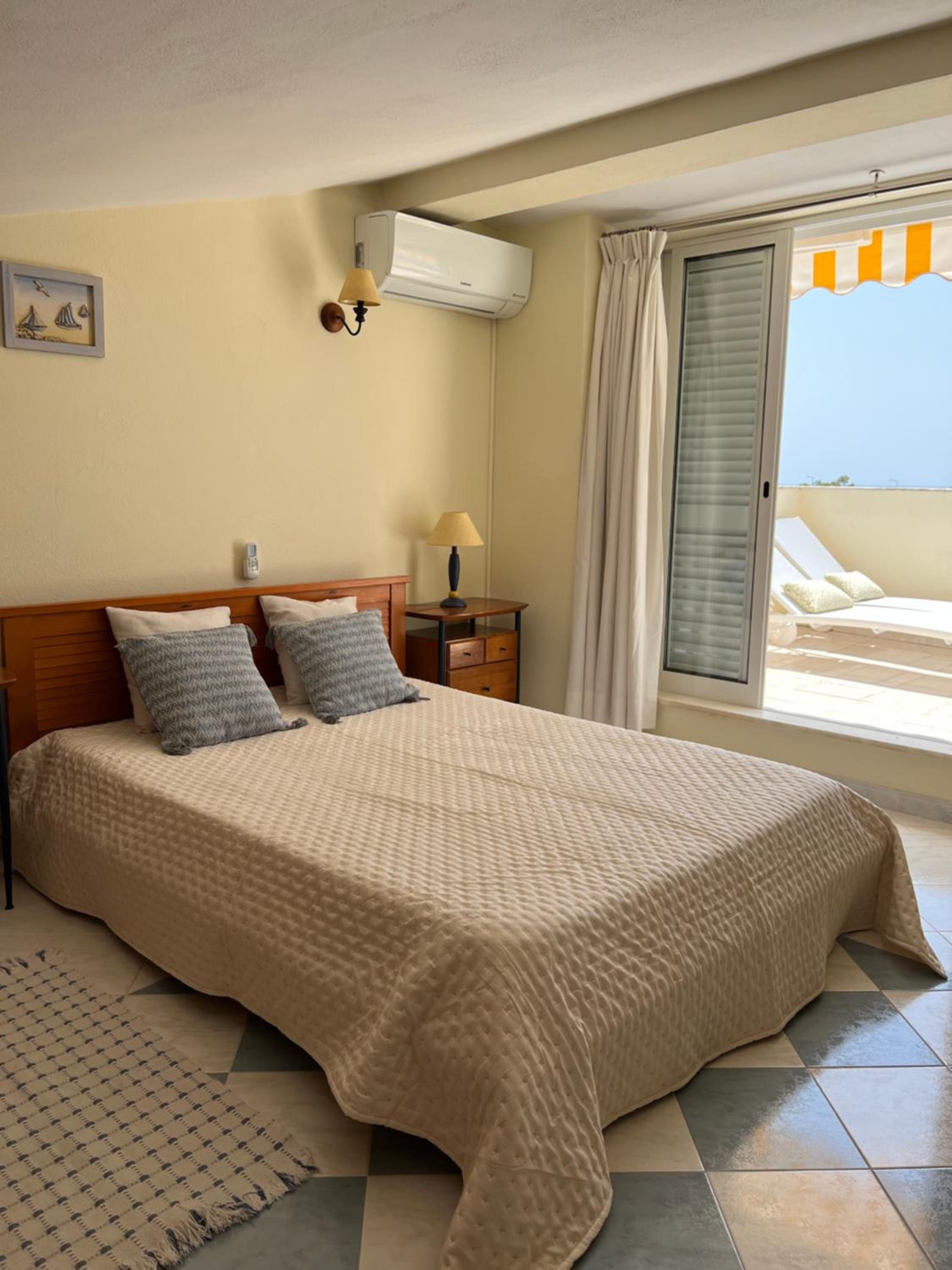 Studio Apartment with Sea View photo 1