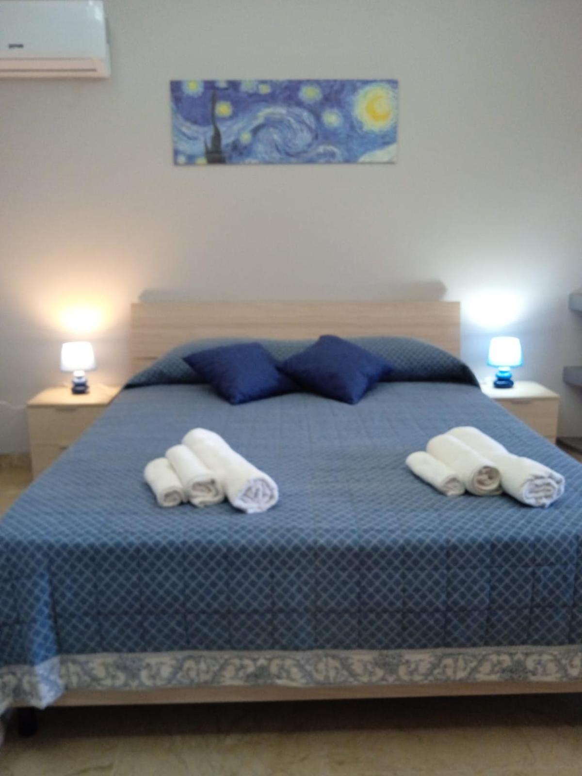Three-Bedroom House - Photo 31