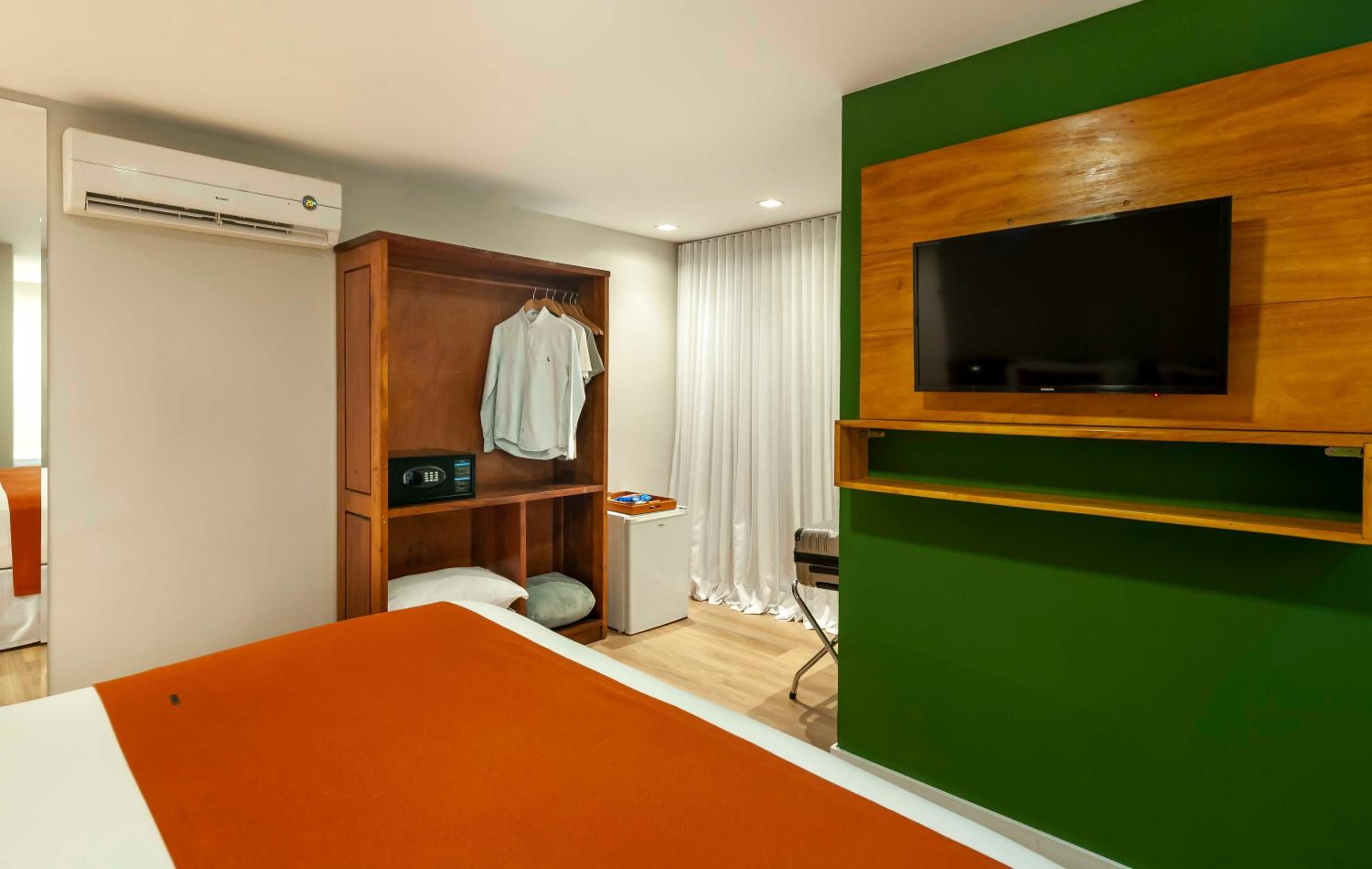 Premium Room with Spa Bath photo 3
