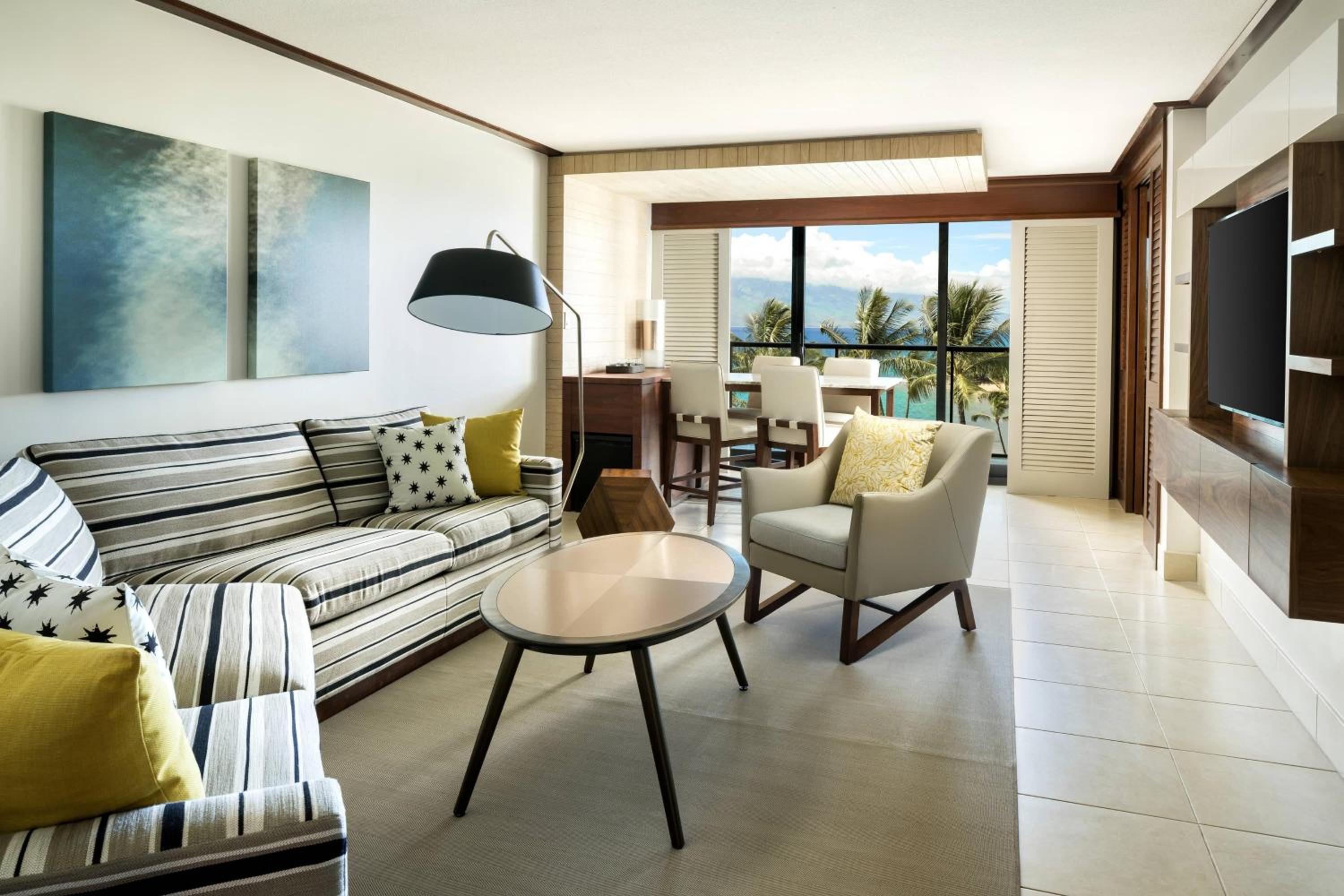 One-Bedroom King Suite with Ocean View