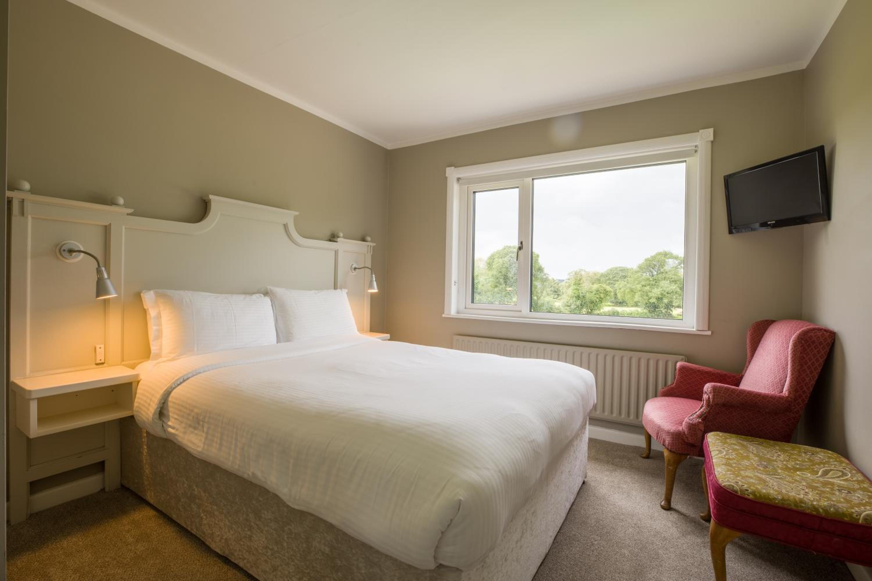 Double Room - Photo 7