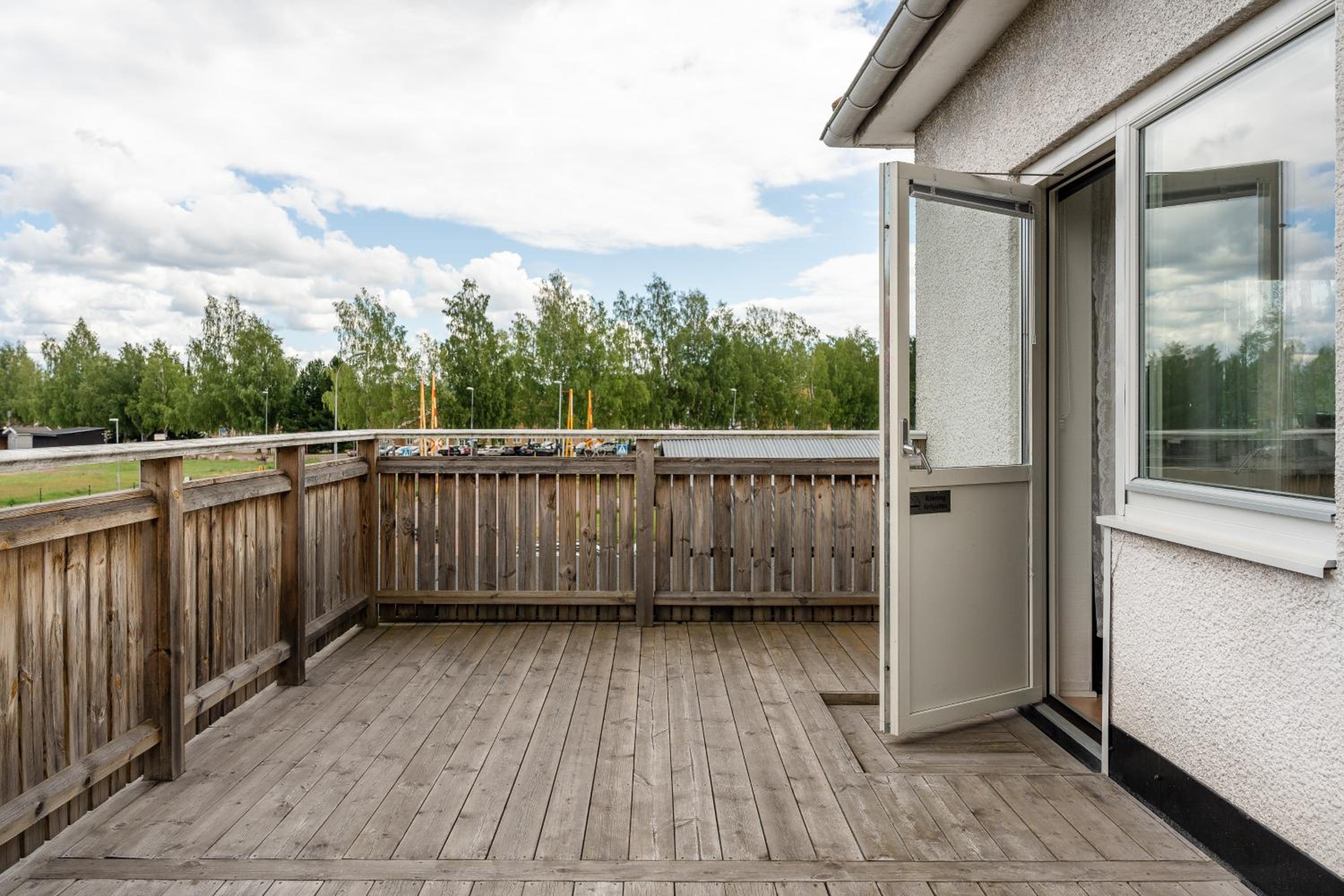 Double Room with Balcony - Photo 3