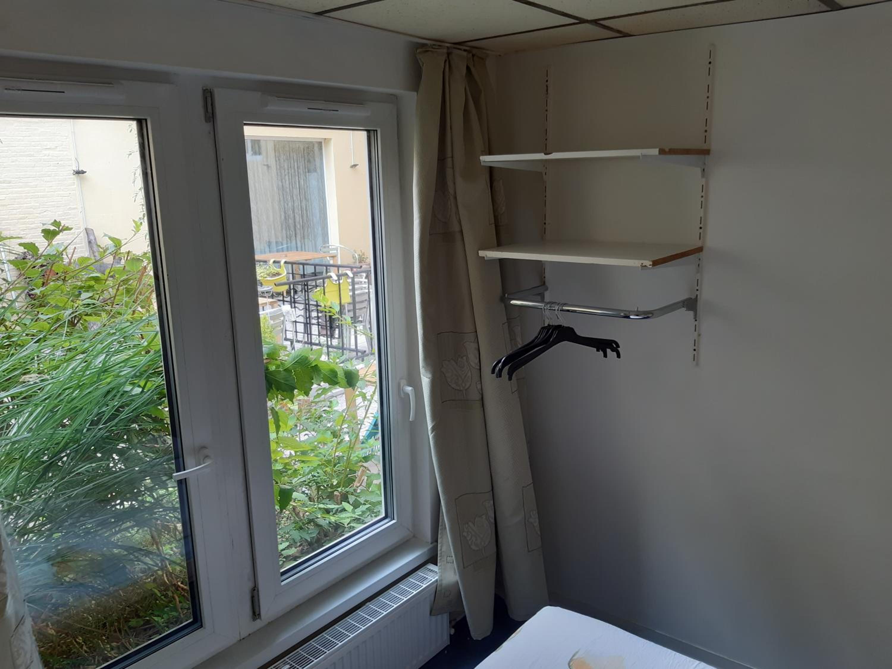 One-Bedroom Apartment - Photo 16