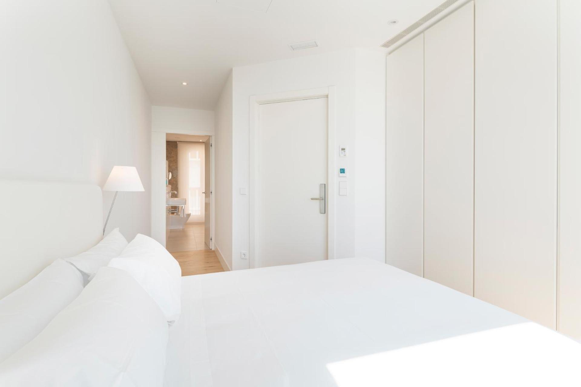 Deluxe Double Room with Balcony and Sea View photo 2