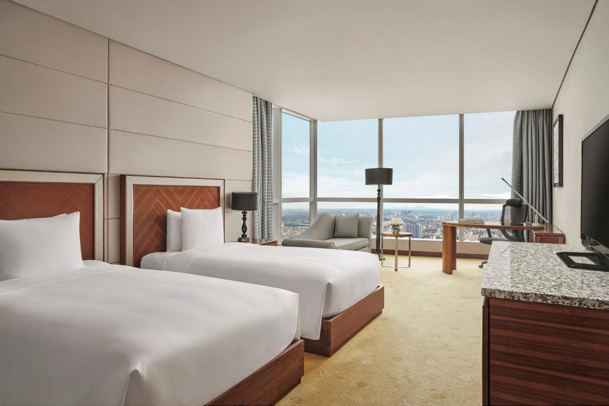 Premium Twin Room with Club Lounge Access