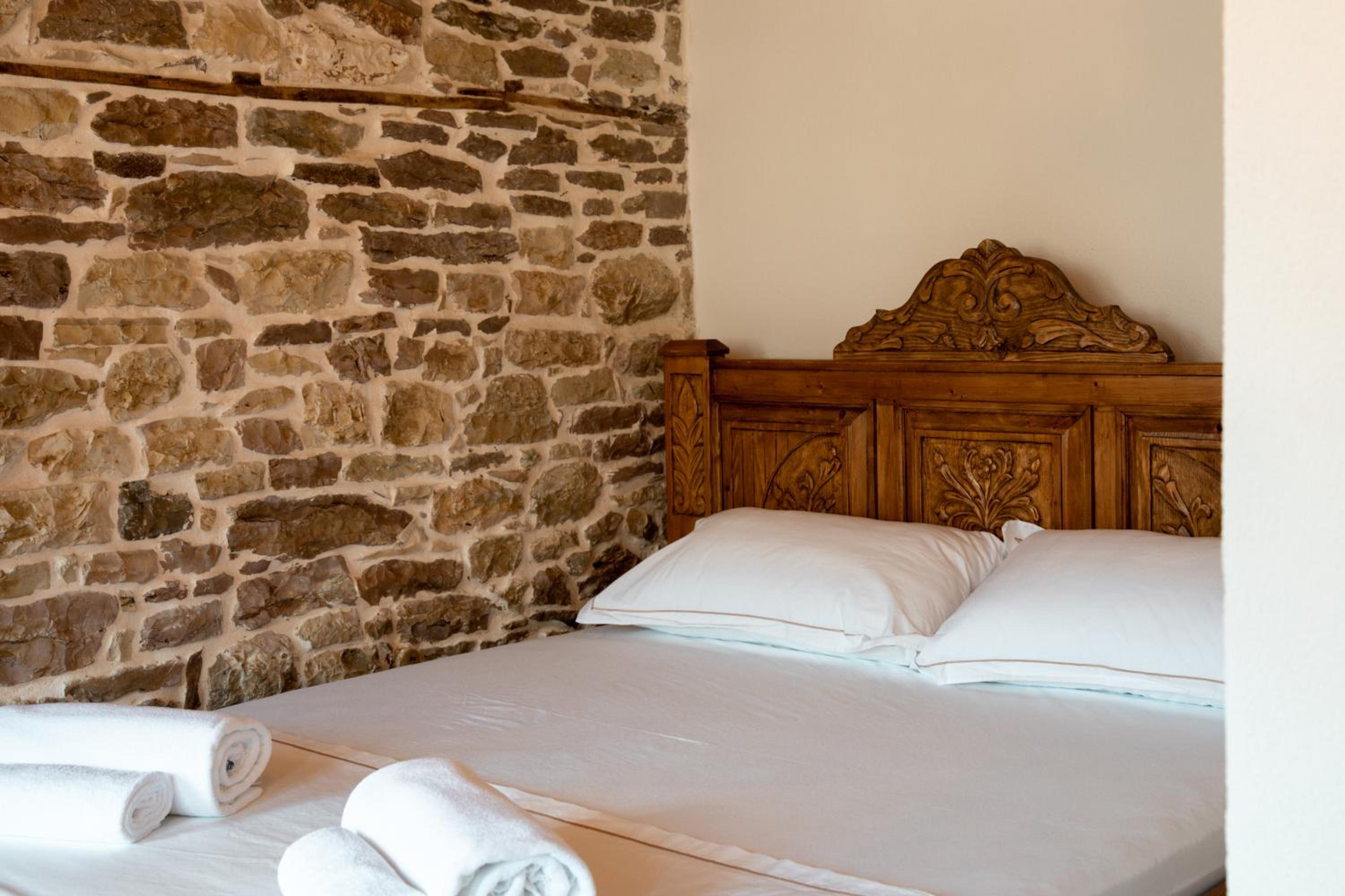 Deluxe Triple Room photo 3