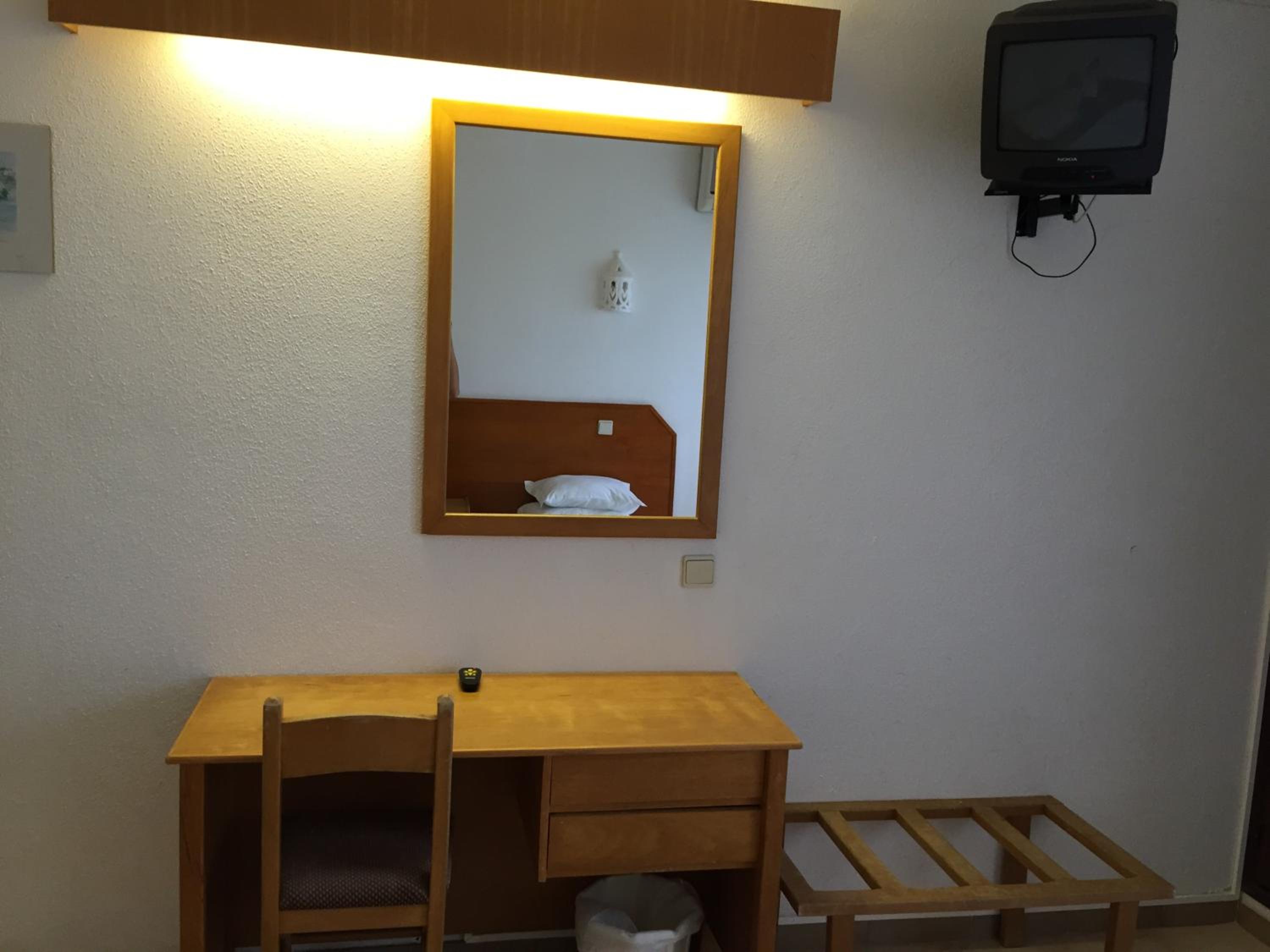 Double Room - Photo 4