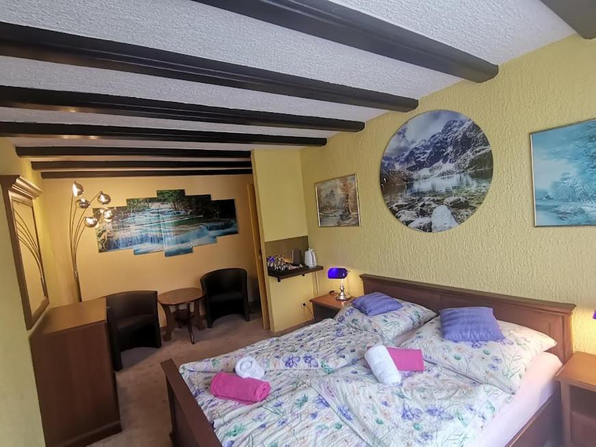 Large Double Room photo 3