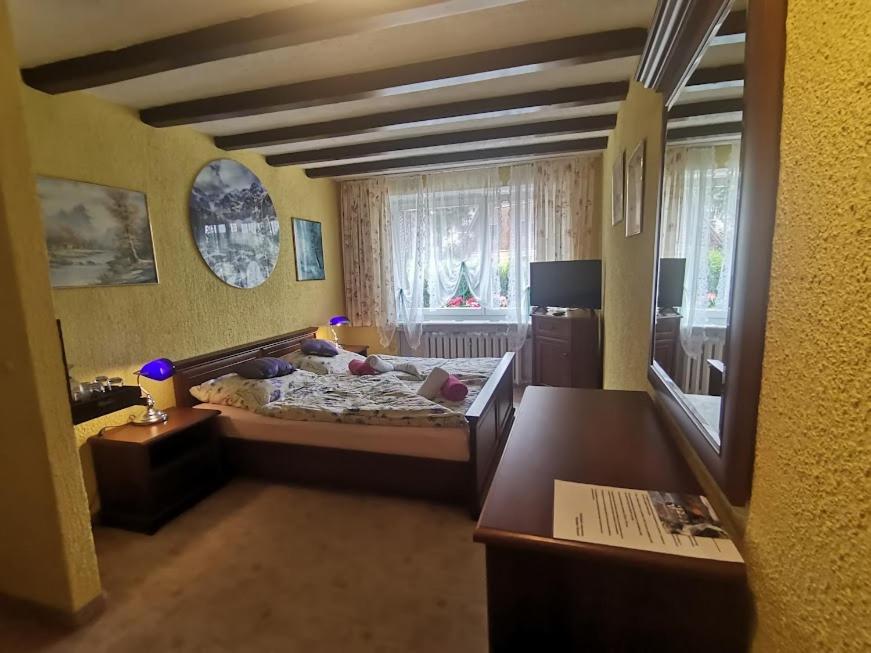 Large Double Room photo 1