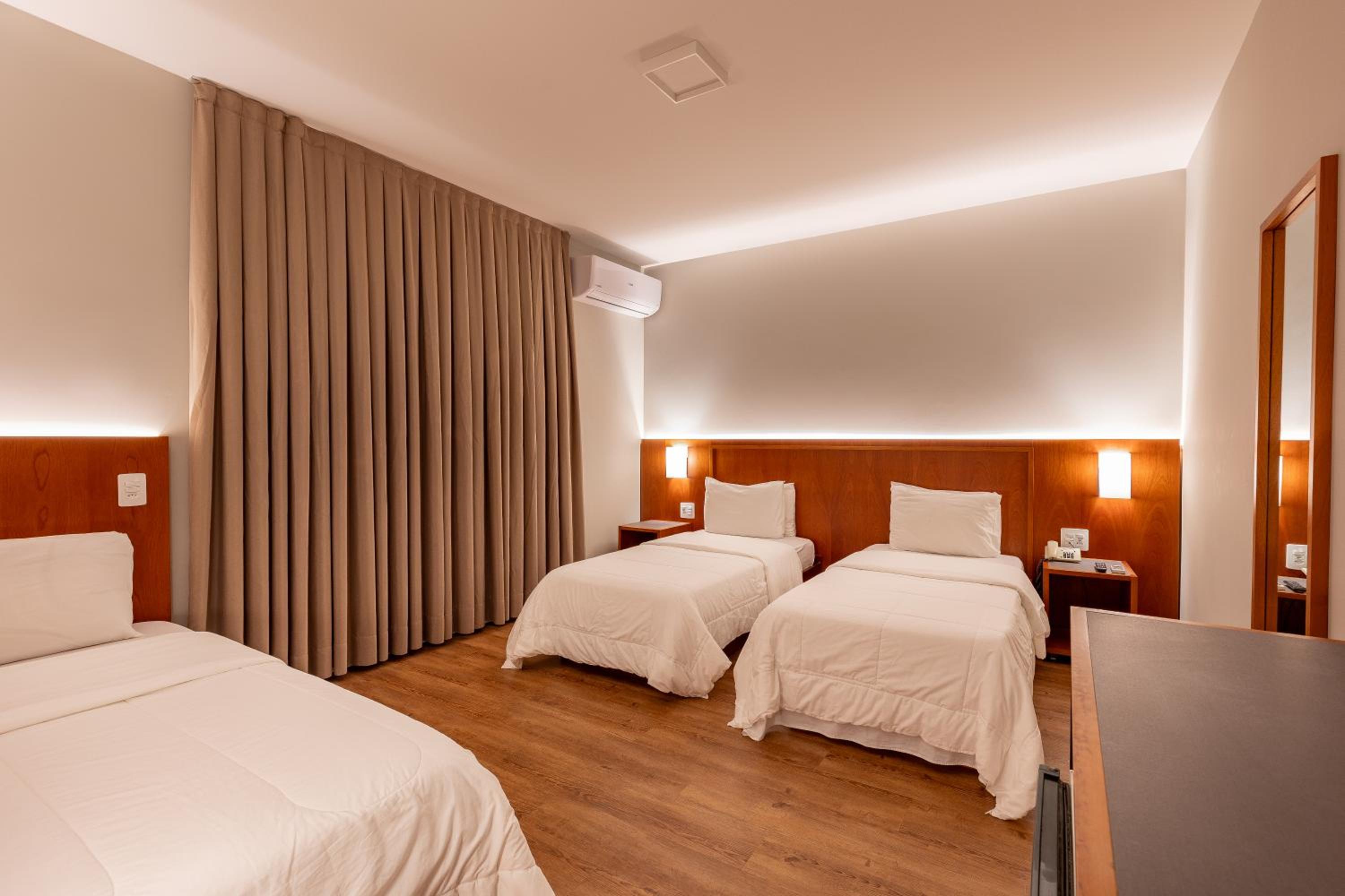 Luxury Triple Room photo 2