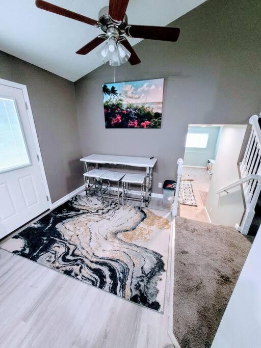 Four-Bedroom House photo 2