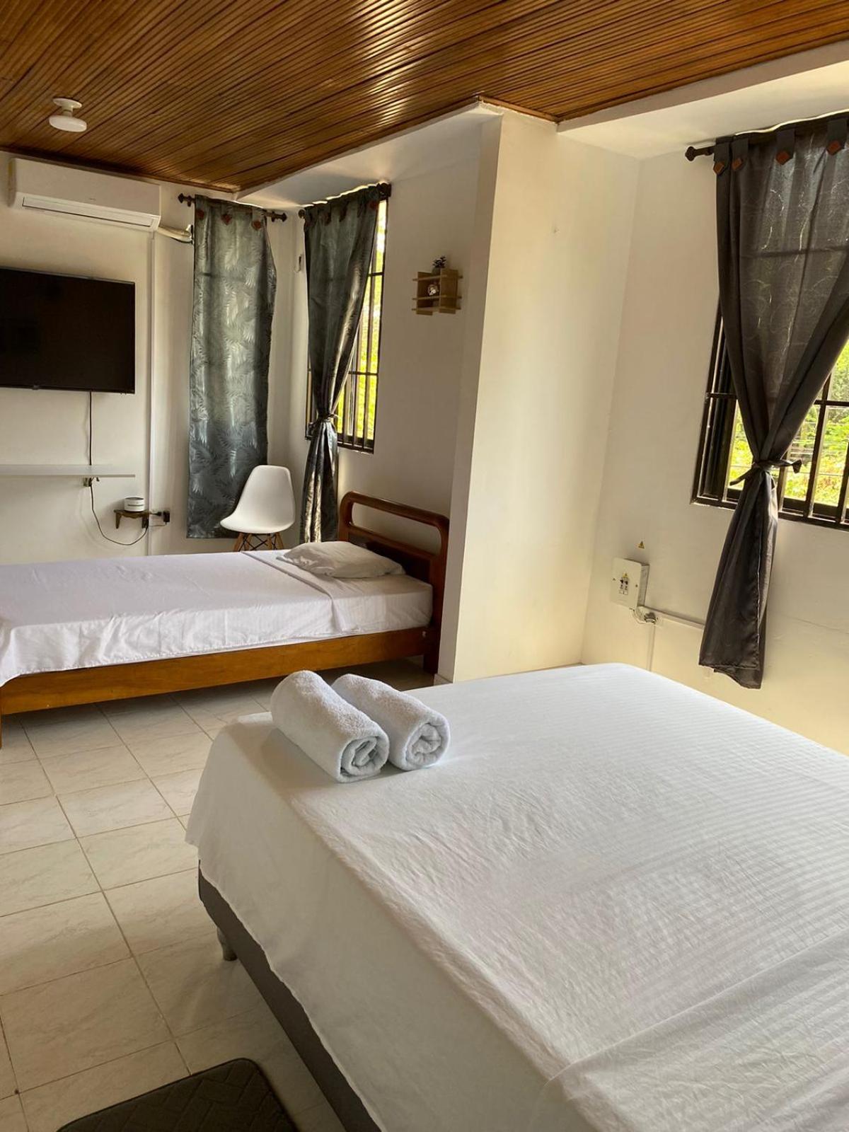 Double Room with Private Bathroom photo 1