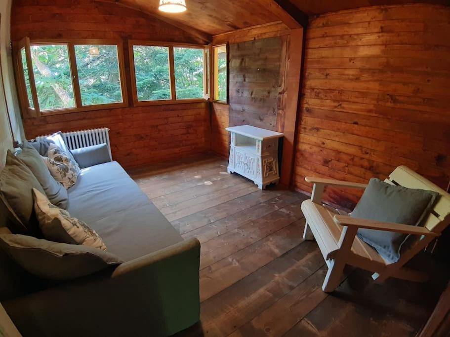 Four-Bedroom House photo 2