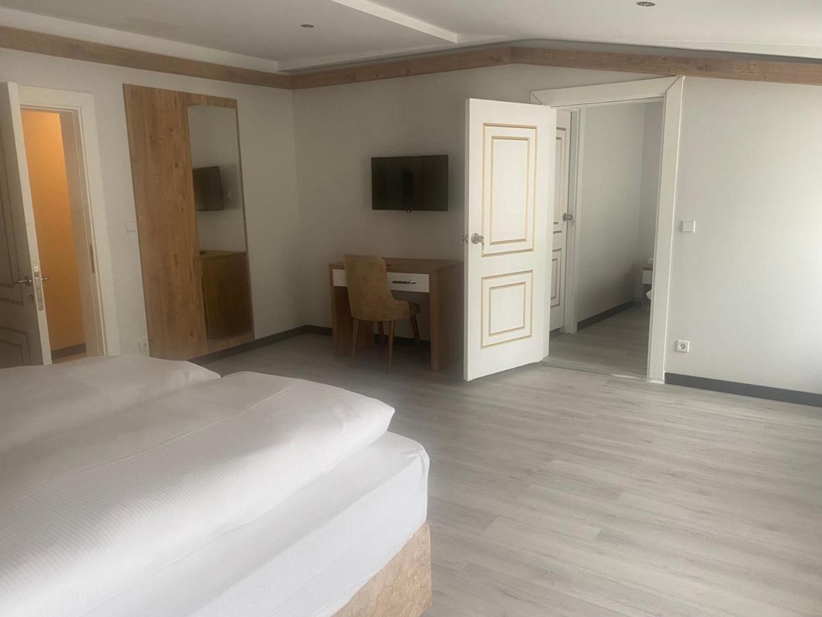 Triple Room With Private Bathroom
