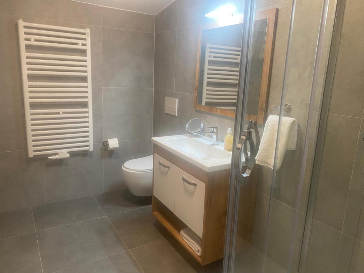 Triple Room With Private Bathroom photo 2