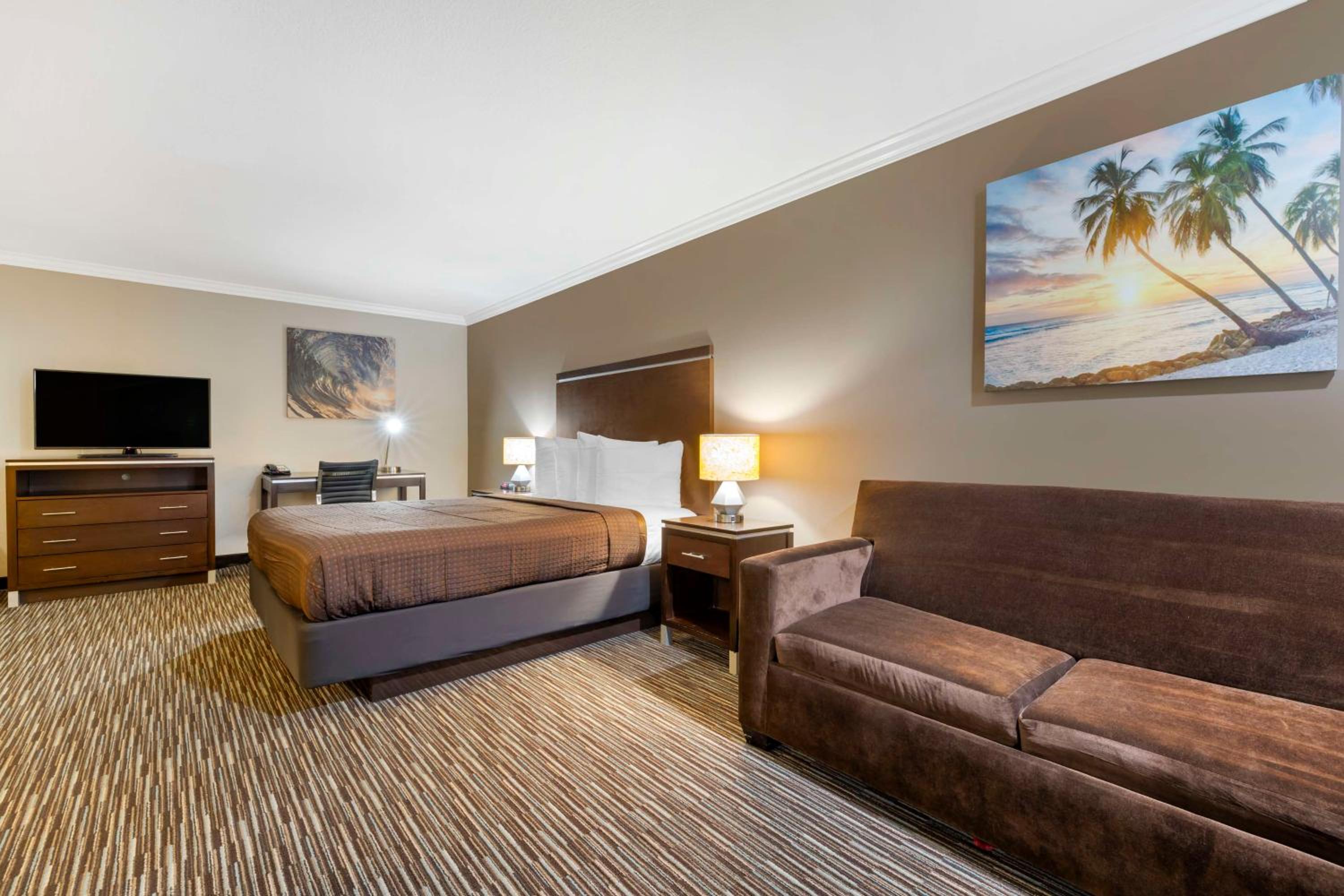 King Room with Whirlpool - Non-Smoking - Photo 5