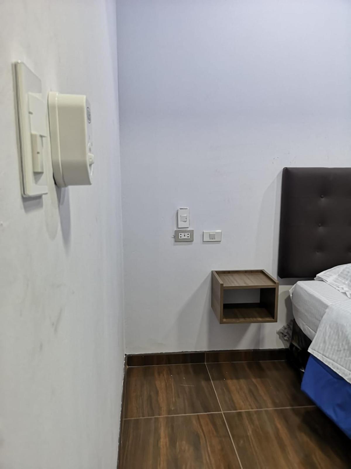 Single Room with Private Bathroom photo 3