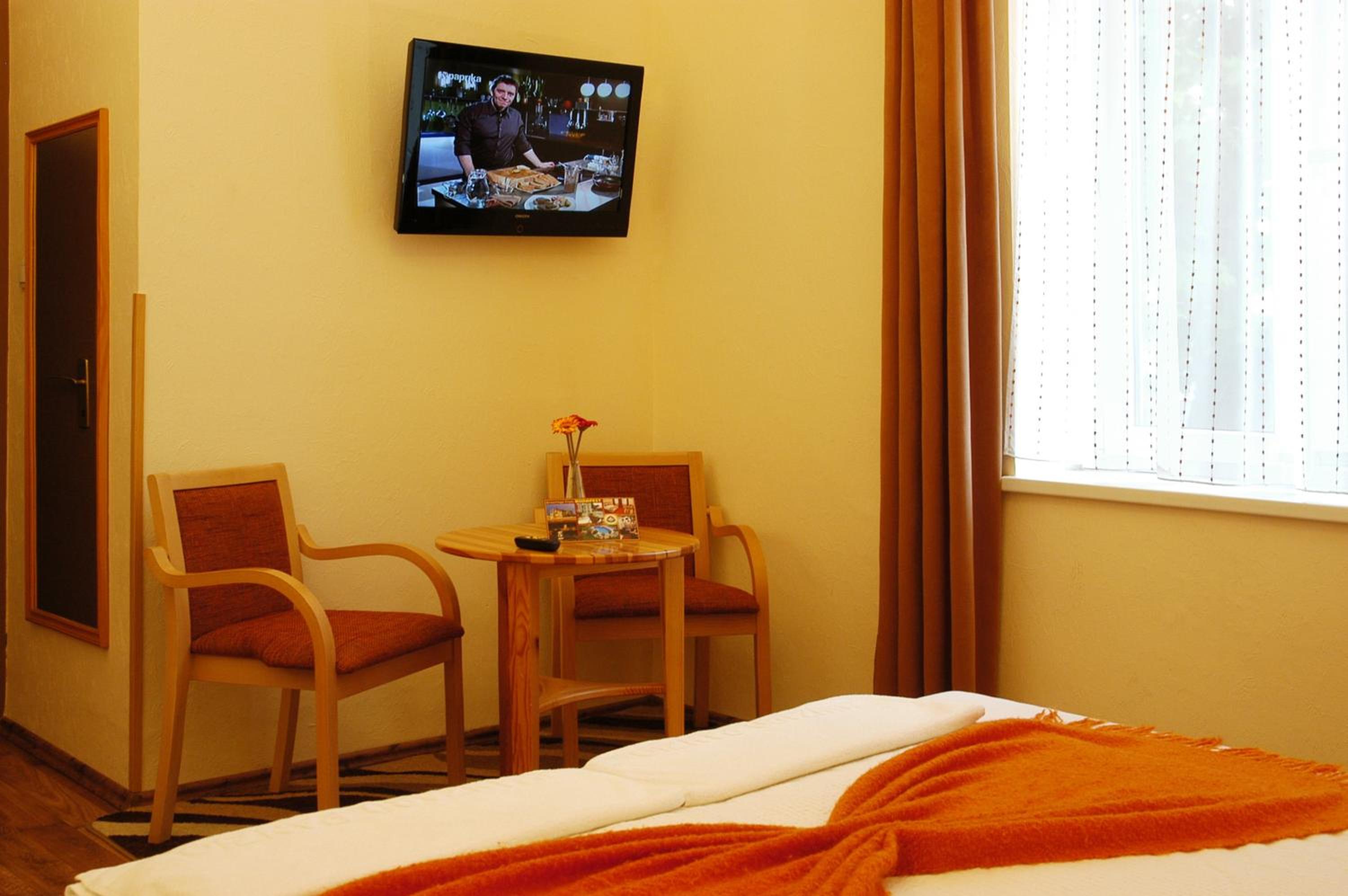 Double or Twin Room - Photo 31