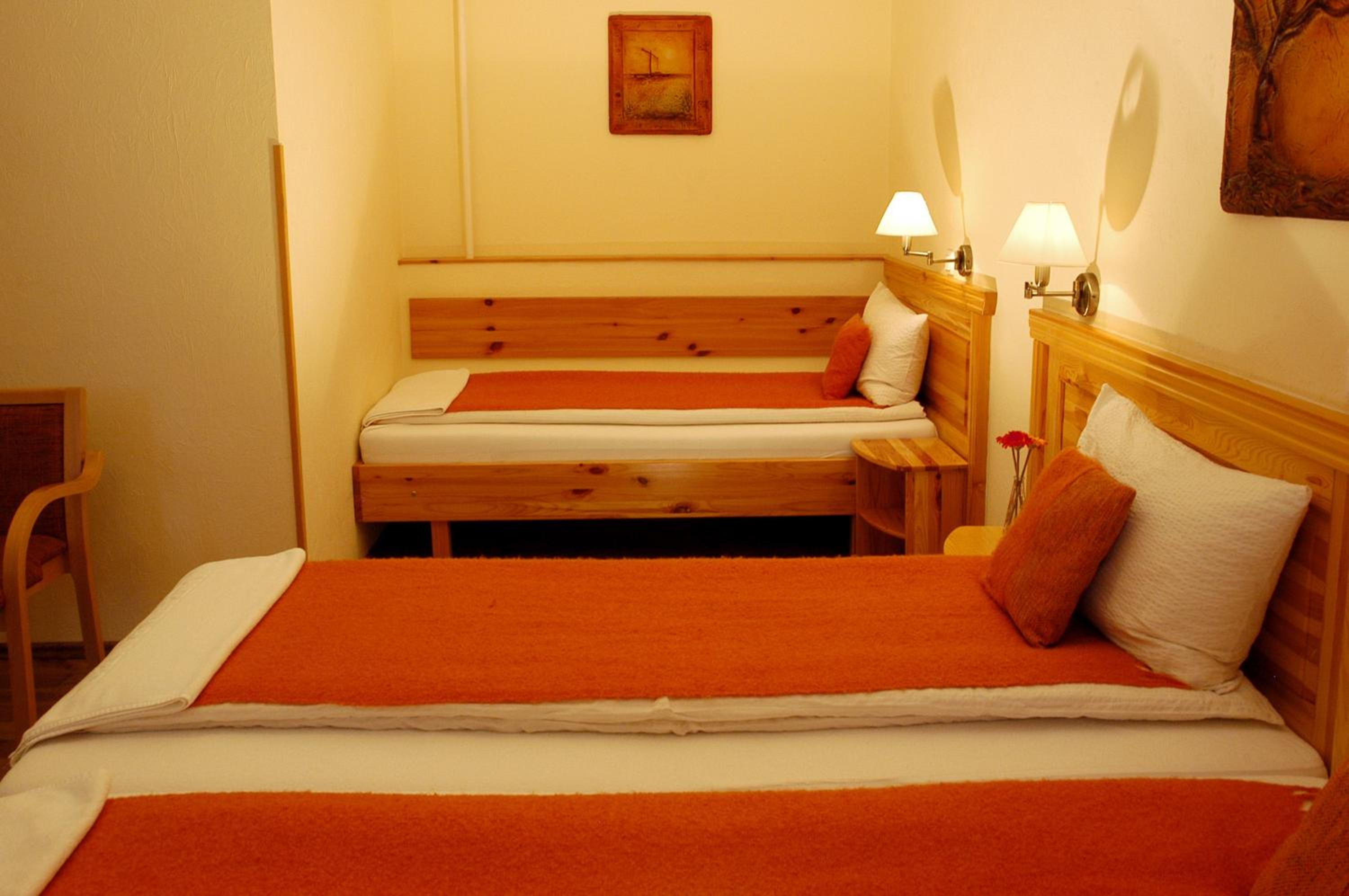 Triple Room - Photo 31
