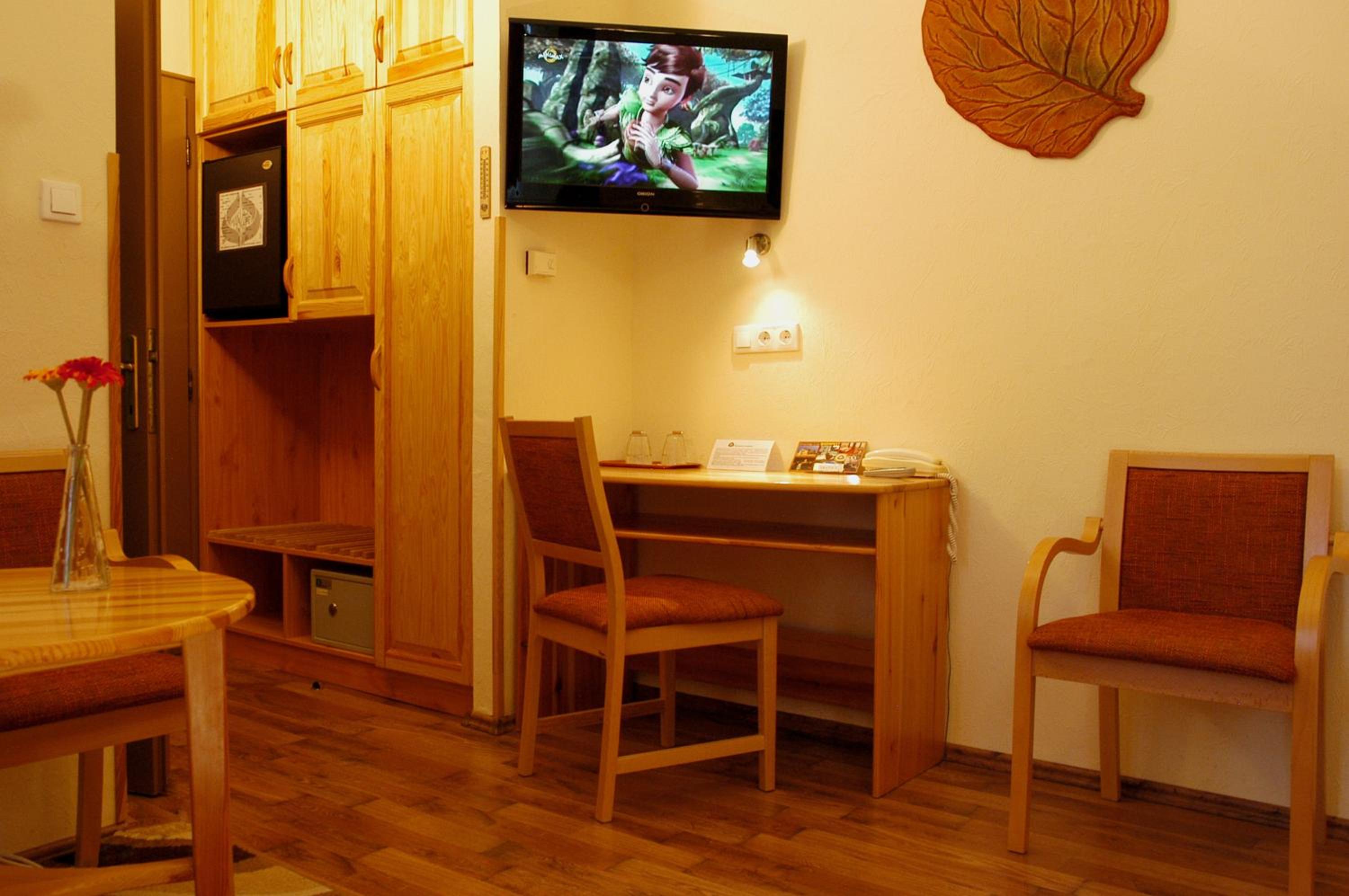 Triple Room - Photo 30