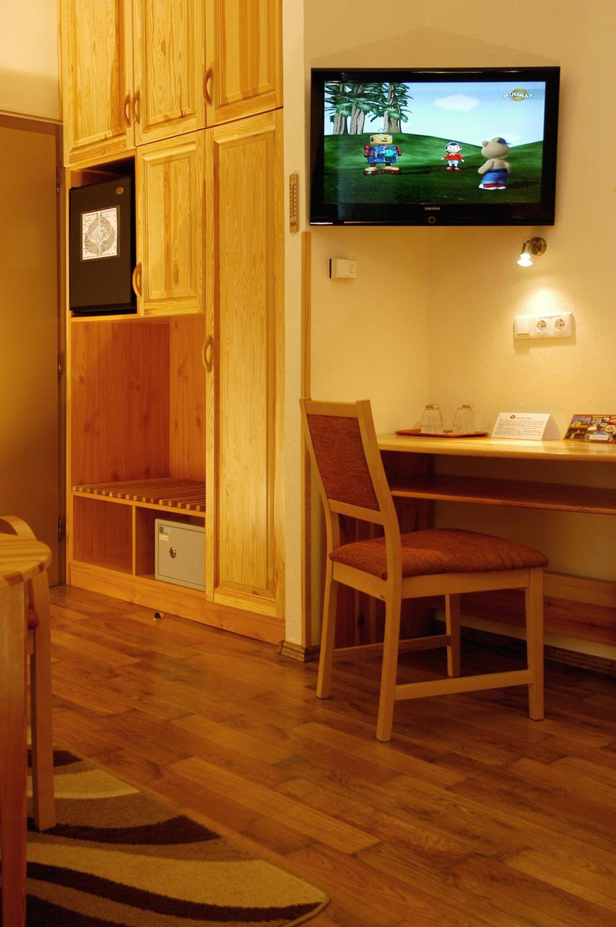 Triple Room - Photo 29
