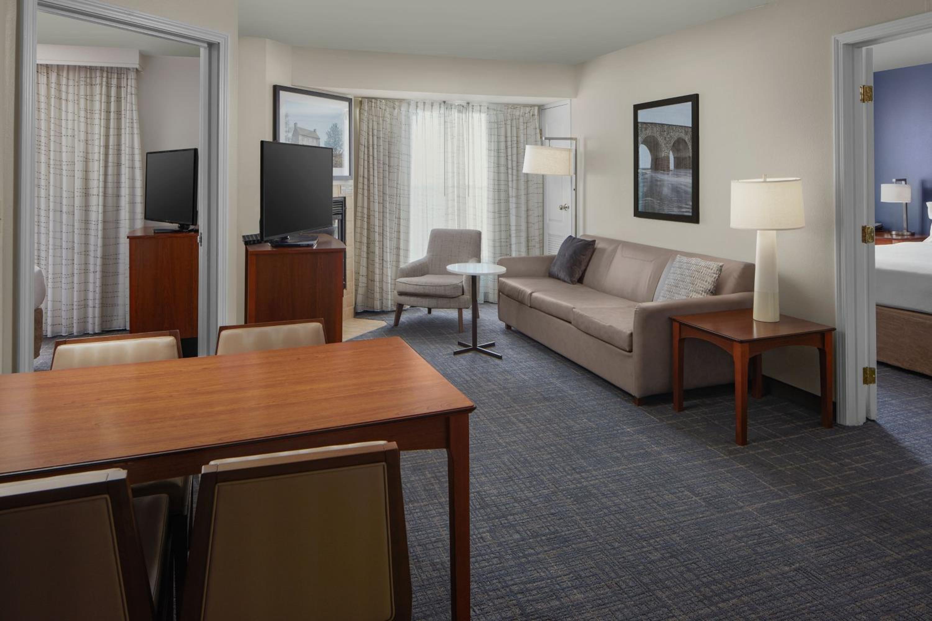 Two-Bedroom Suite with Fireplace - Photo 1