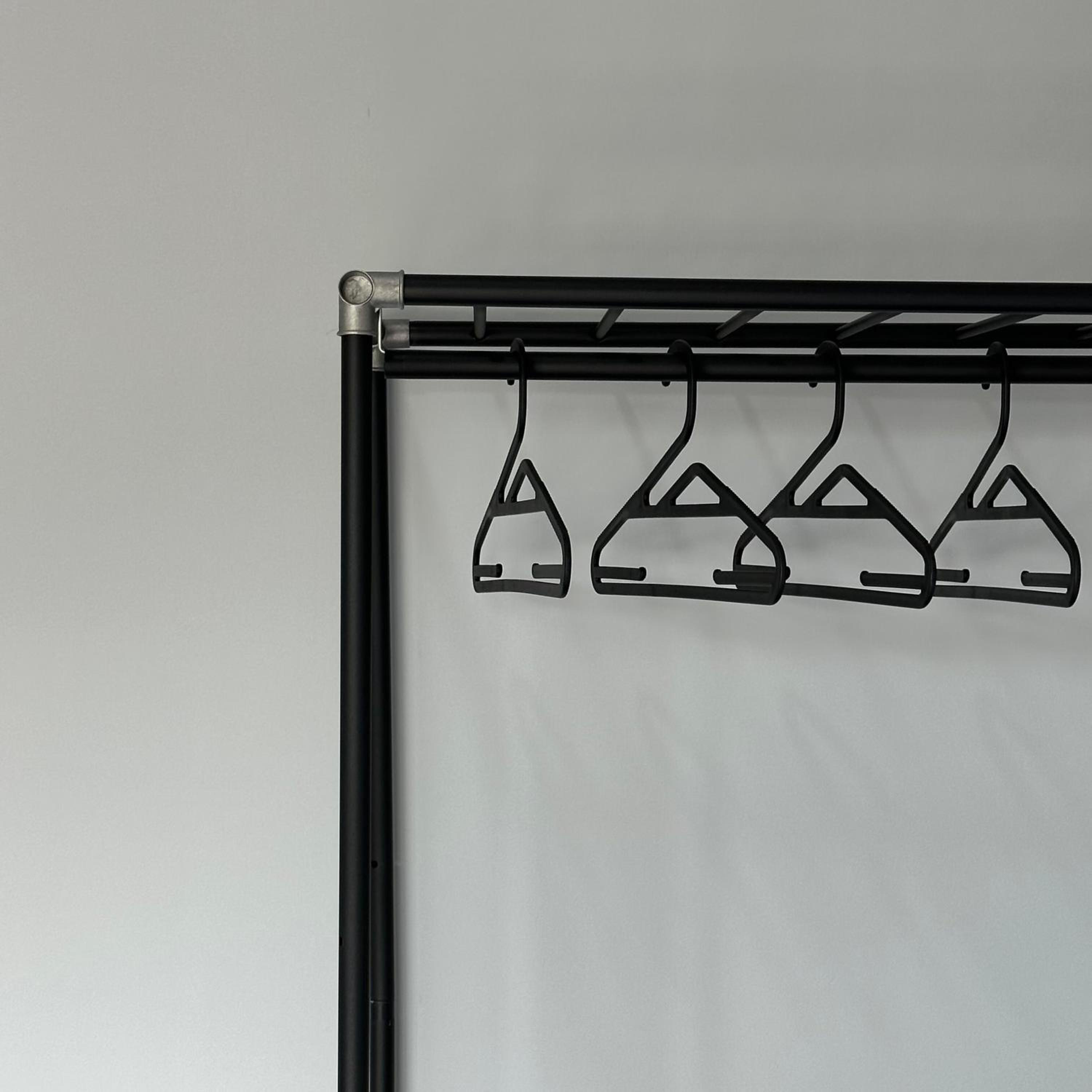 Standard Twin Room - Photo 5